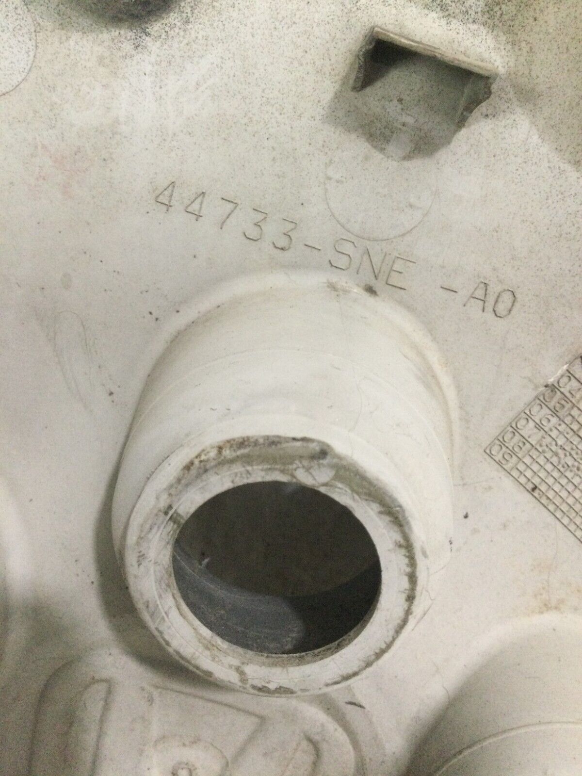 2007  HONDA CIVIC  Wheel Cover Hub  44733-SNE-A0