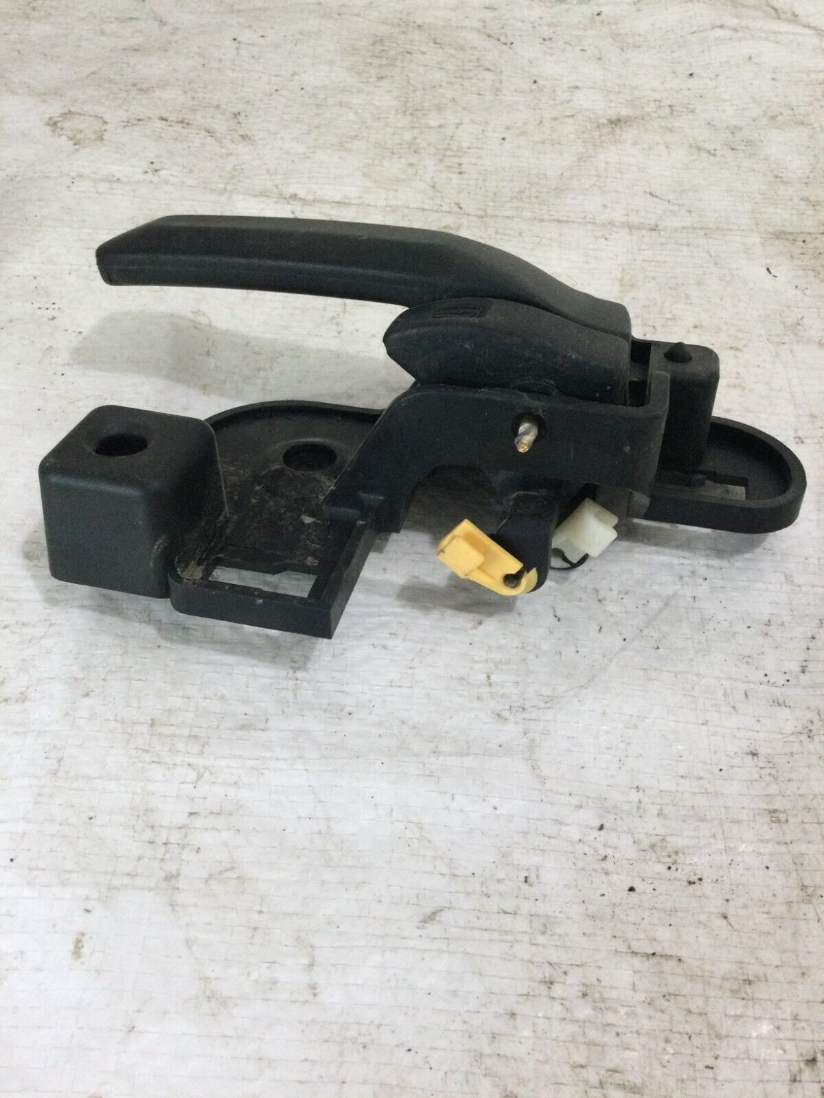 2017 Jeep Wrangler Front Right Interior Door Handle OEM