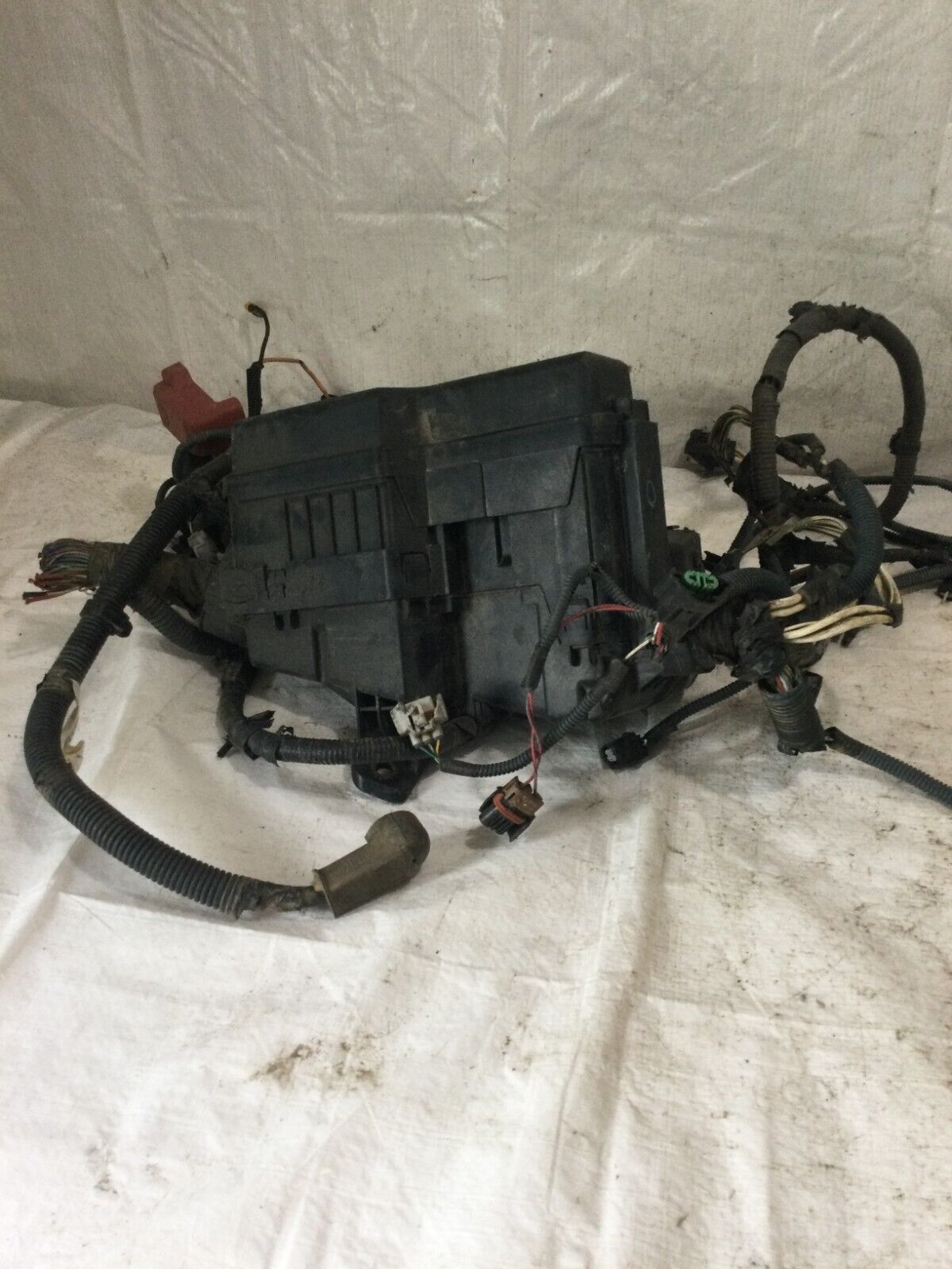 Engine Fuse Box W/ Wire Harness 82641-08030 Toyota Sienna 2011-2014