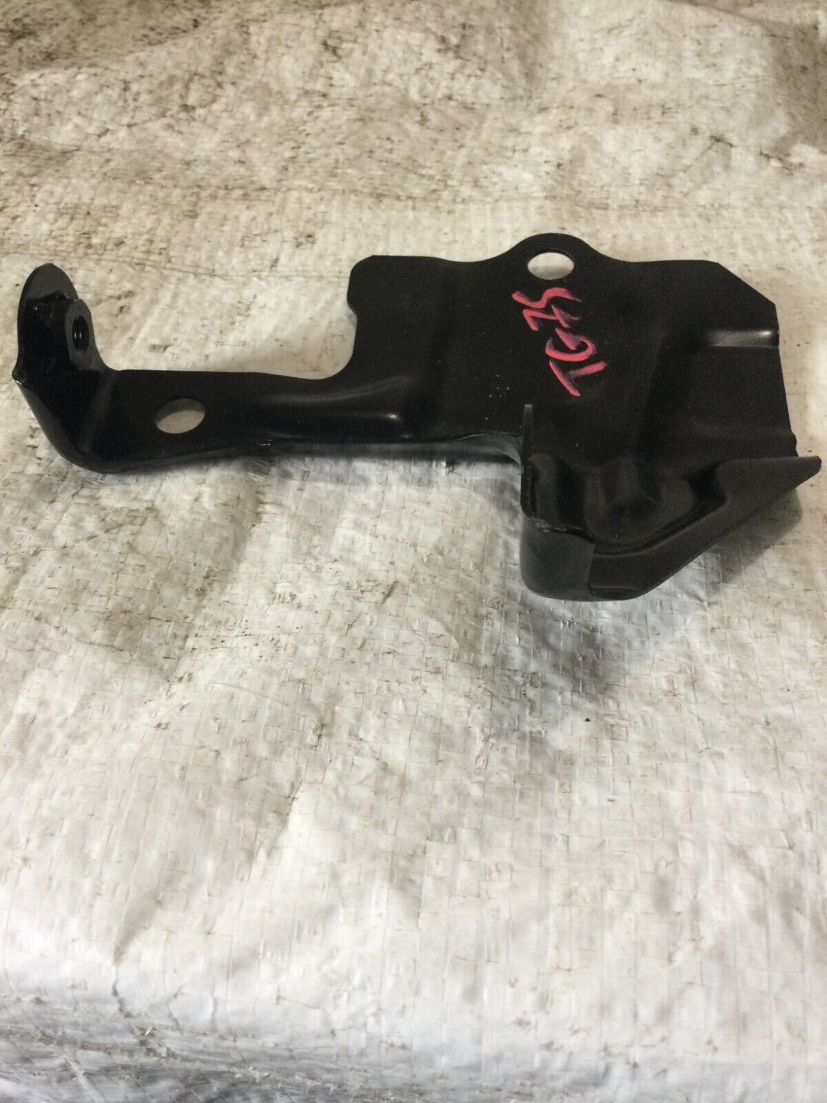 2019-2021 Toyota Camry Front Bumper Upper Right Arm OEM