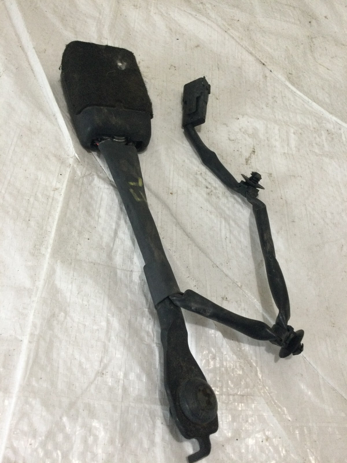 2017-2018 Ford F-150 F150 Front Left Driver Seat Belt Buckle OEM