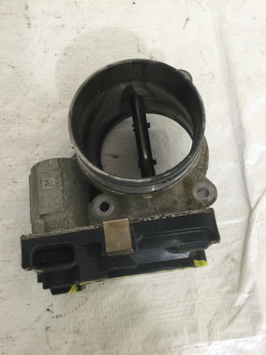 2014 GMC Sierra 2500 6.6L Fuel Injection Throttle Body OEM RMA72-11