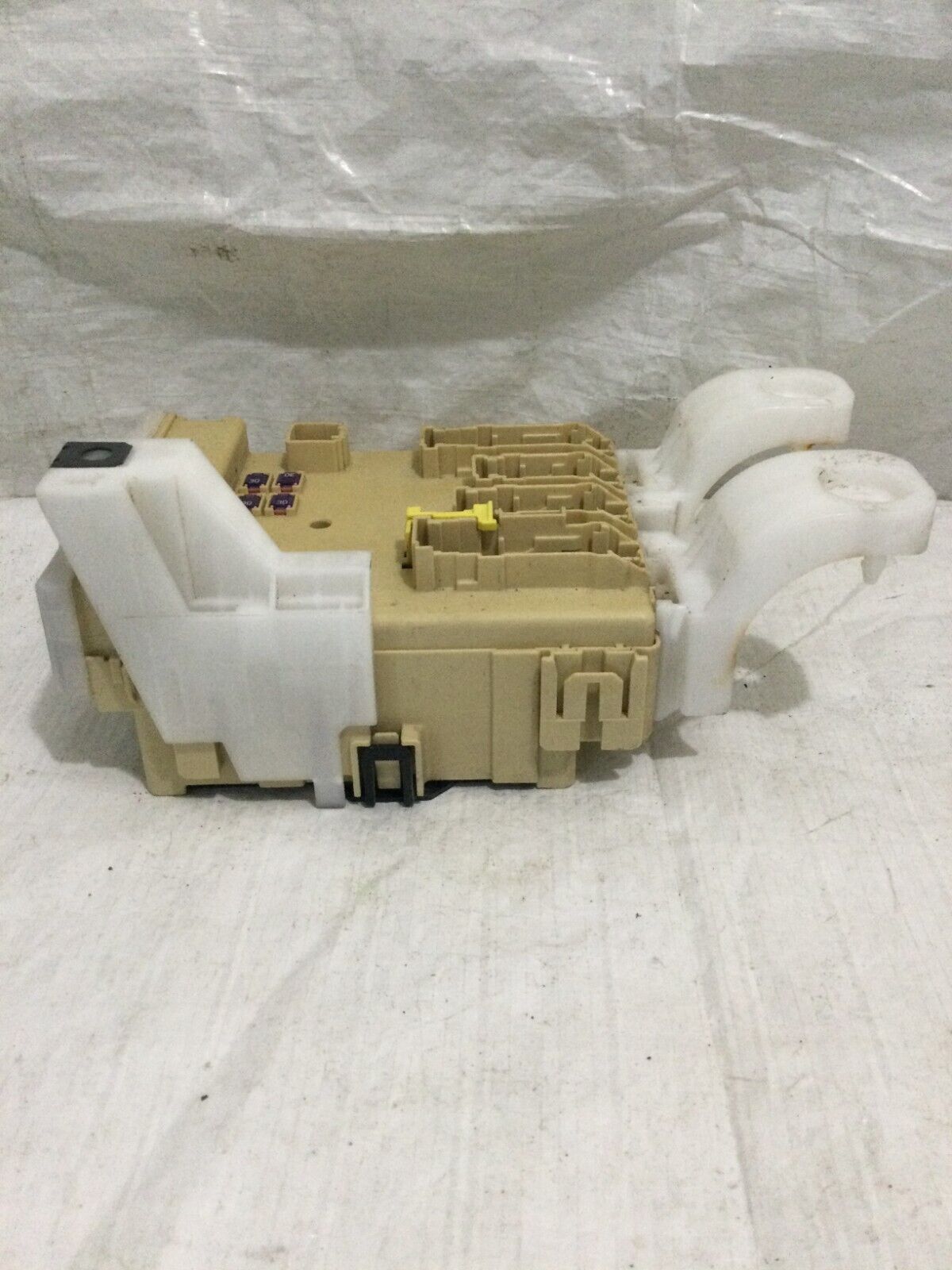 2016-2018 Toyota Rav4multiplex Junction Fuse Box 89221-0R130 82730-0R100
