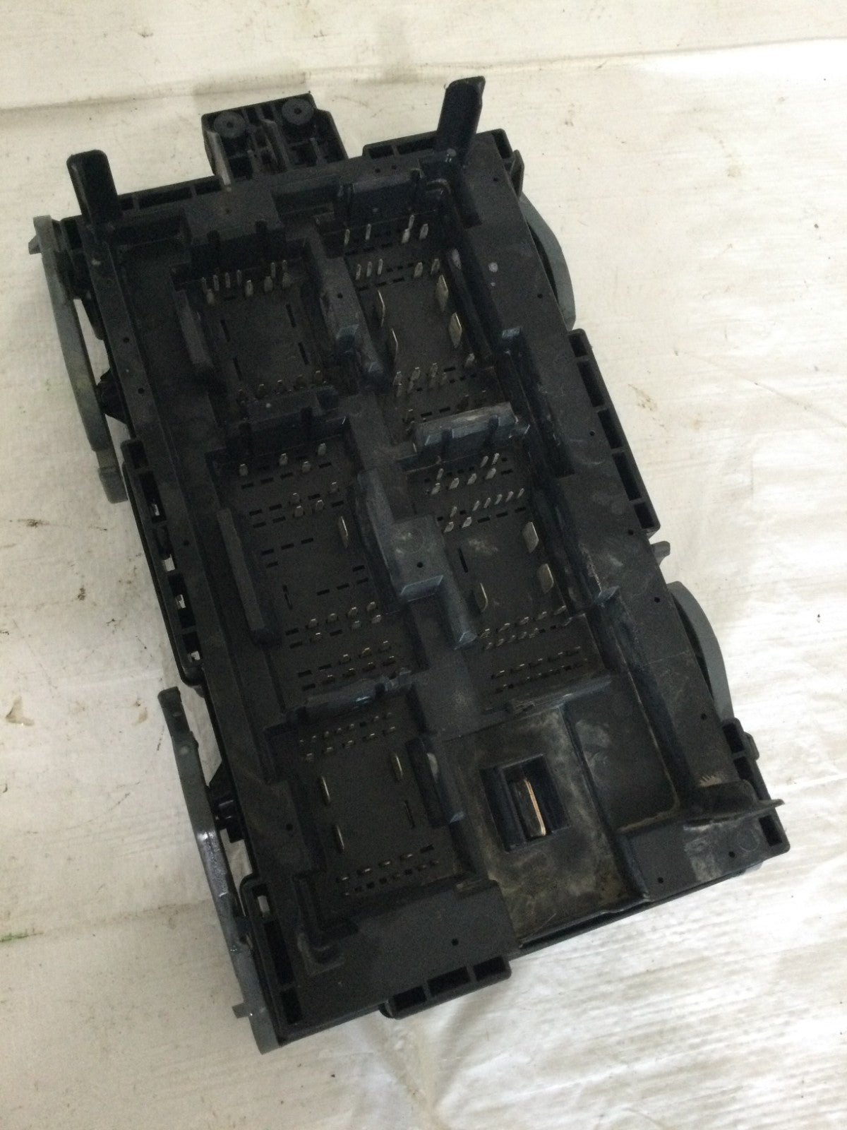 2014 GMC Sierra 2500 6.6L Junction Block OEM 22798216