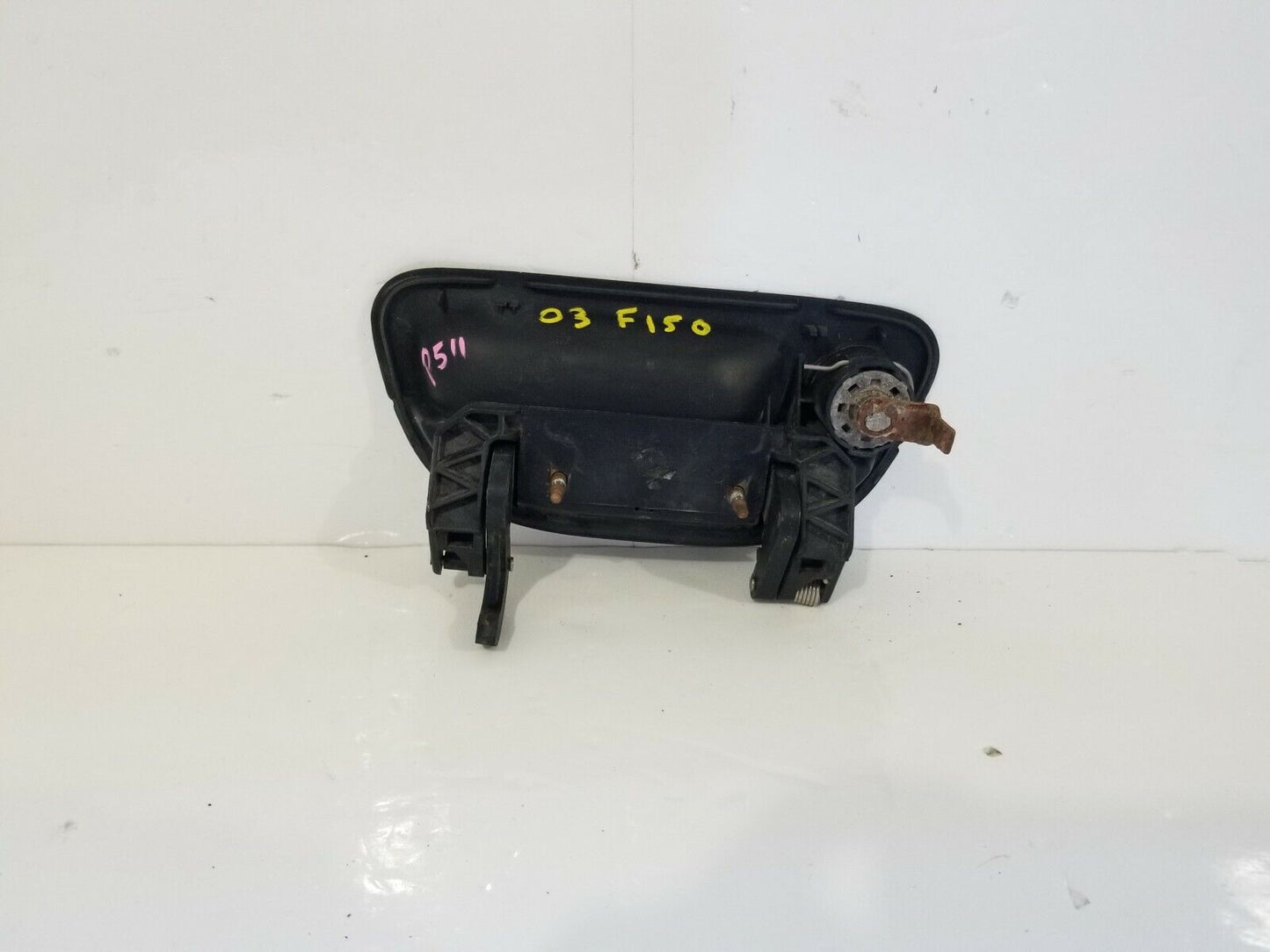 2003 Ford F-150 Front Left Exterior Door Handle OEM 1997-2003