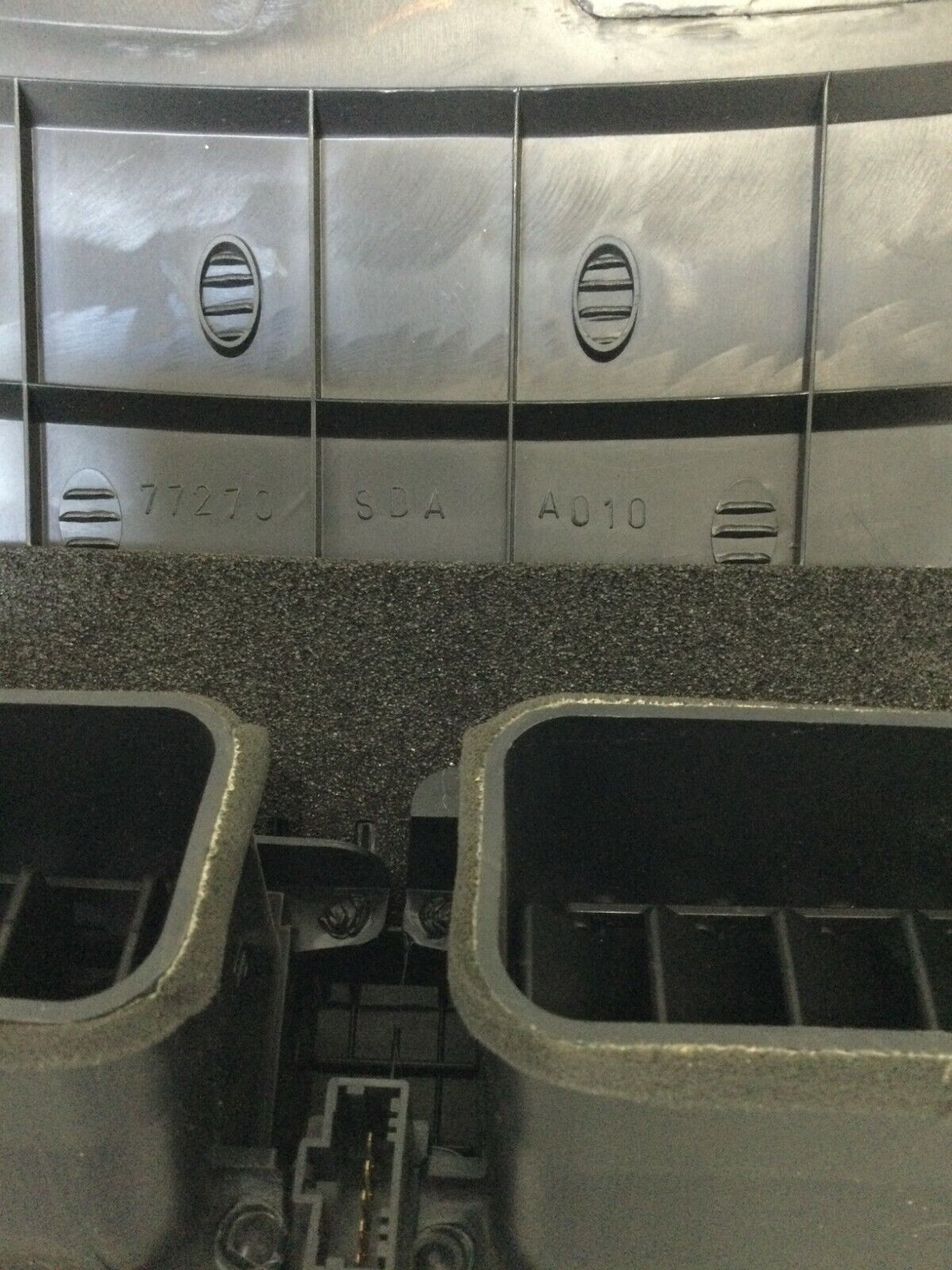 2003-2007 Honda Accord Center Dash Air Vents Vent Grille A/C W/ Hazard Switch OE