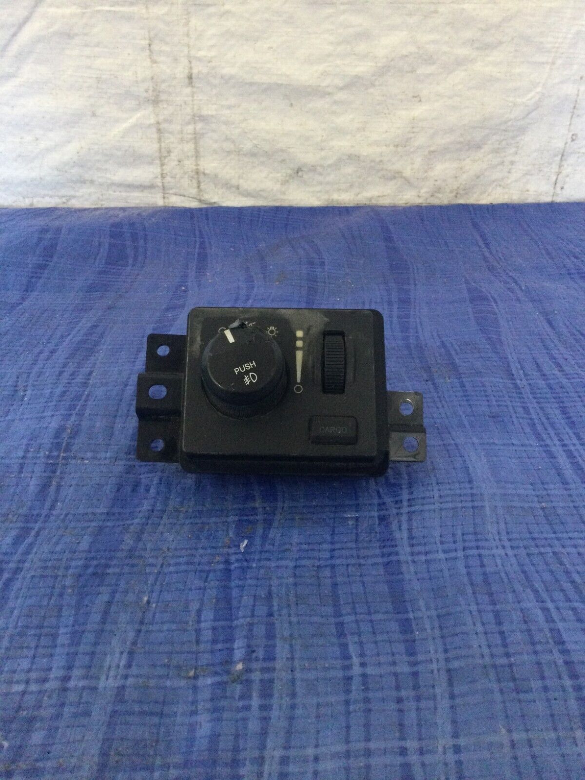 2006-2008 Dodge Ram 2500 3500 Headlight Headlamp Switch W/ Cargo 56049637AD OEM