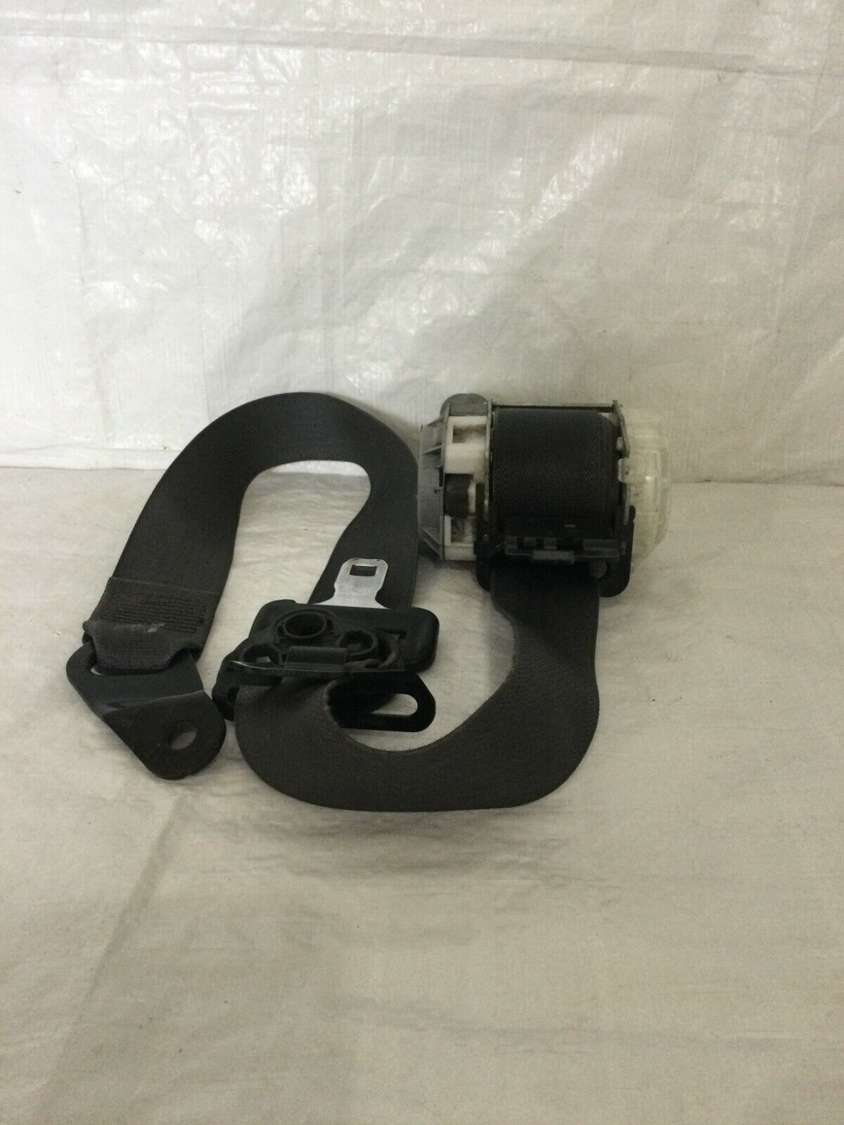 2007 GMC Acadia Front Left Driver Seat Belt OEM 15806583