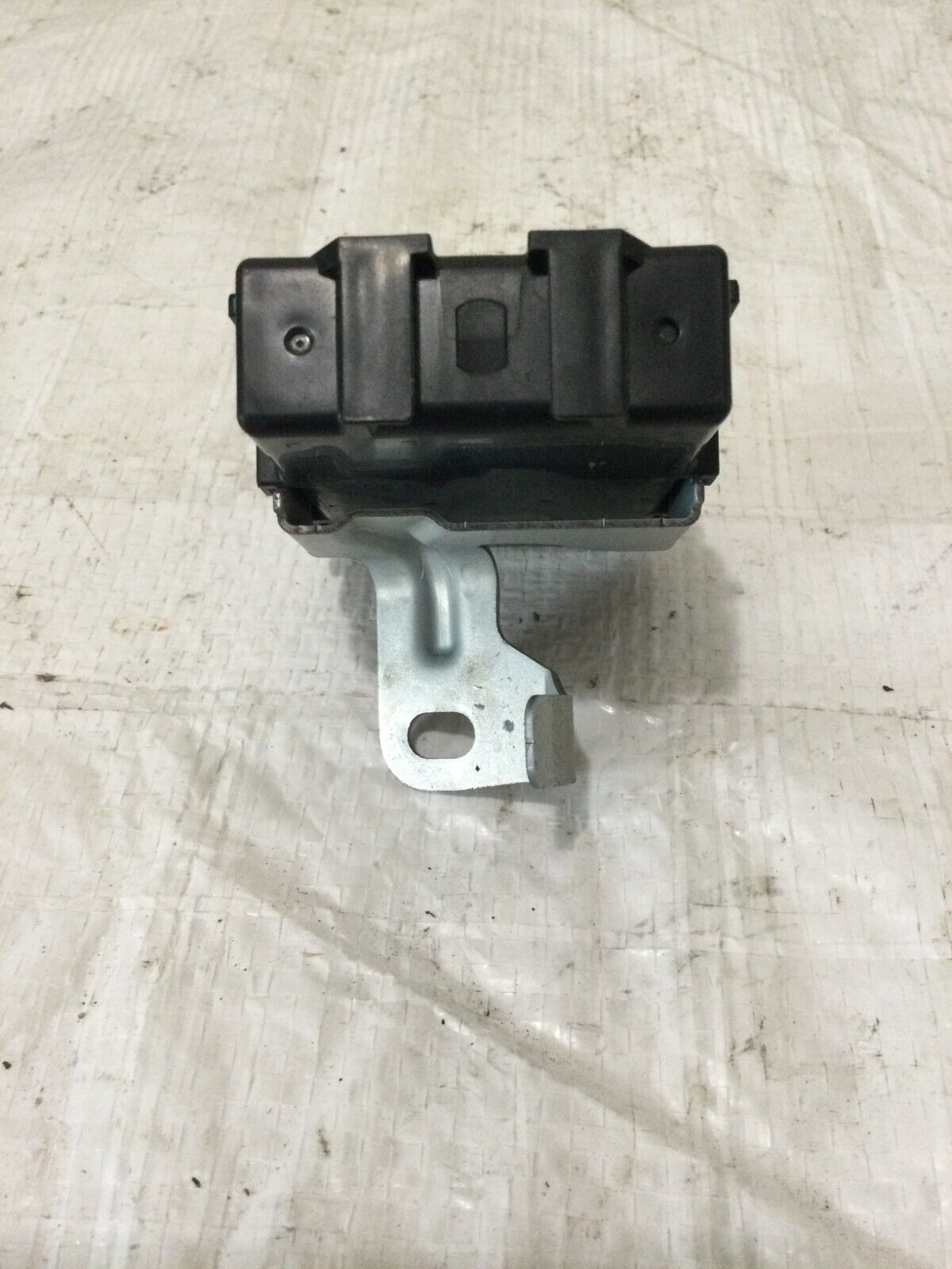 2018 Toyota Corolla Network Gateway Control Module 89100-02040 OEM
