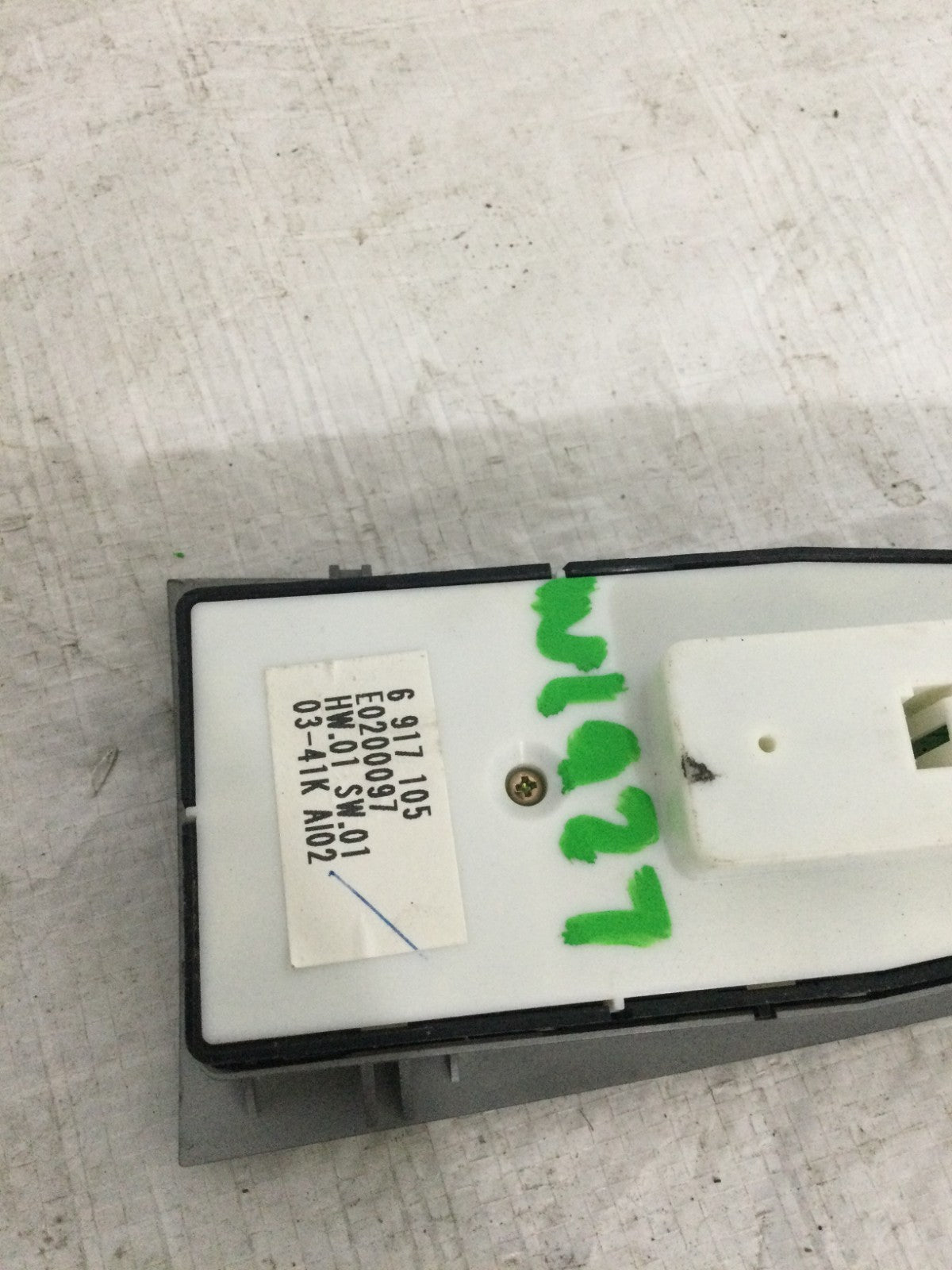 2002-2005 BMW E66 745Li Master Power Window Switch OEM 6917105