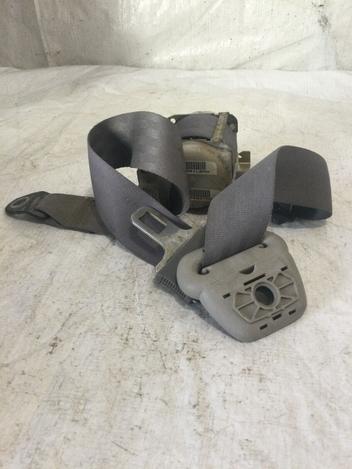 2003 Dodge Ram 2500  Rear Right Side Seat Belt  18927  OEM