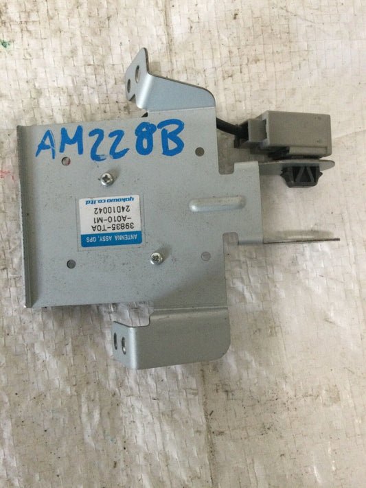 2012-2014 Honda CRV GPS Antenna 39835-T0A-A010 OEM