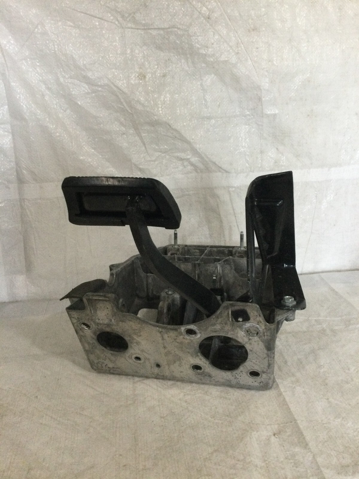 2019 Dodge Ram 1500 Brake Pedal W/ Bracket OEM