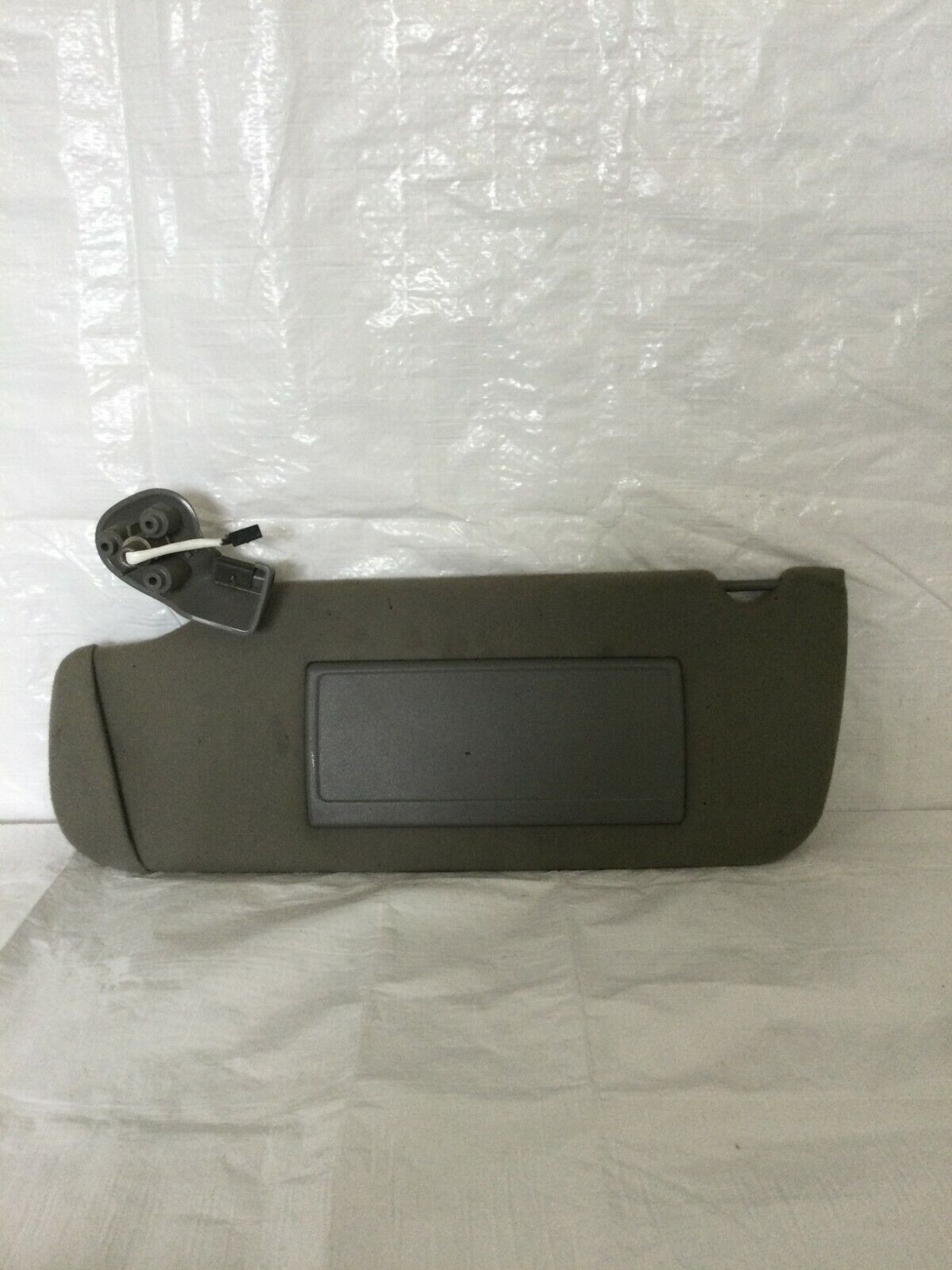 2003-2006 Cadillac Escalade EXT Sun Visor Left Driver Side OEM LH