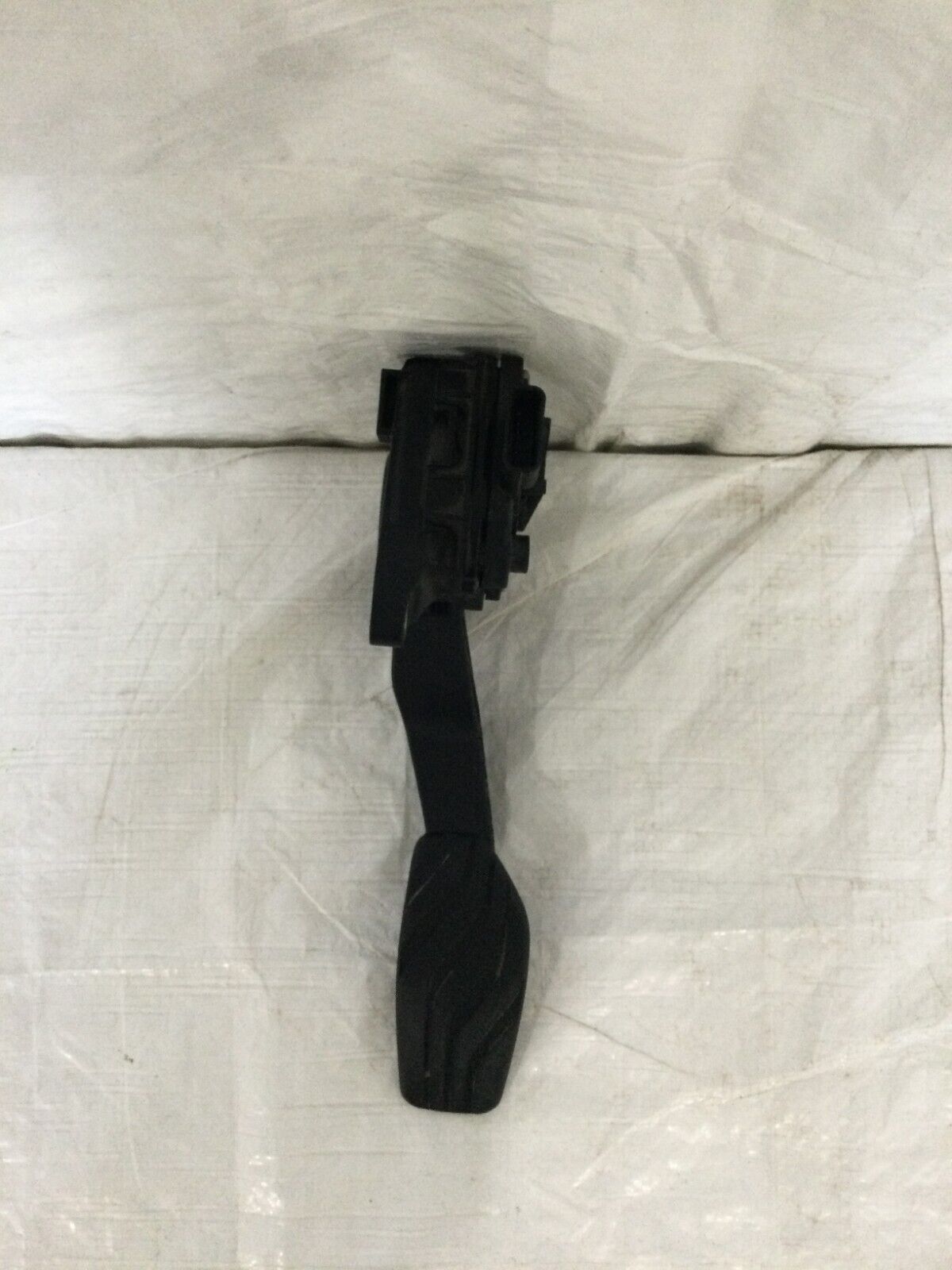 2018-2020 Nissan Rogue Accelerator Gas Pedal 180024BA0A OEM