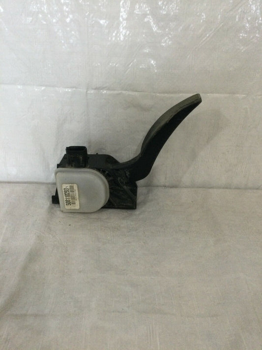 2005-2007 Ford F350SD Power stroke accelerator pedal 6.0L Diesel OEM