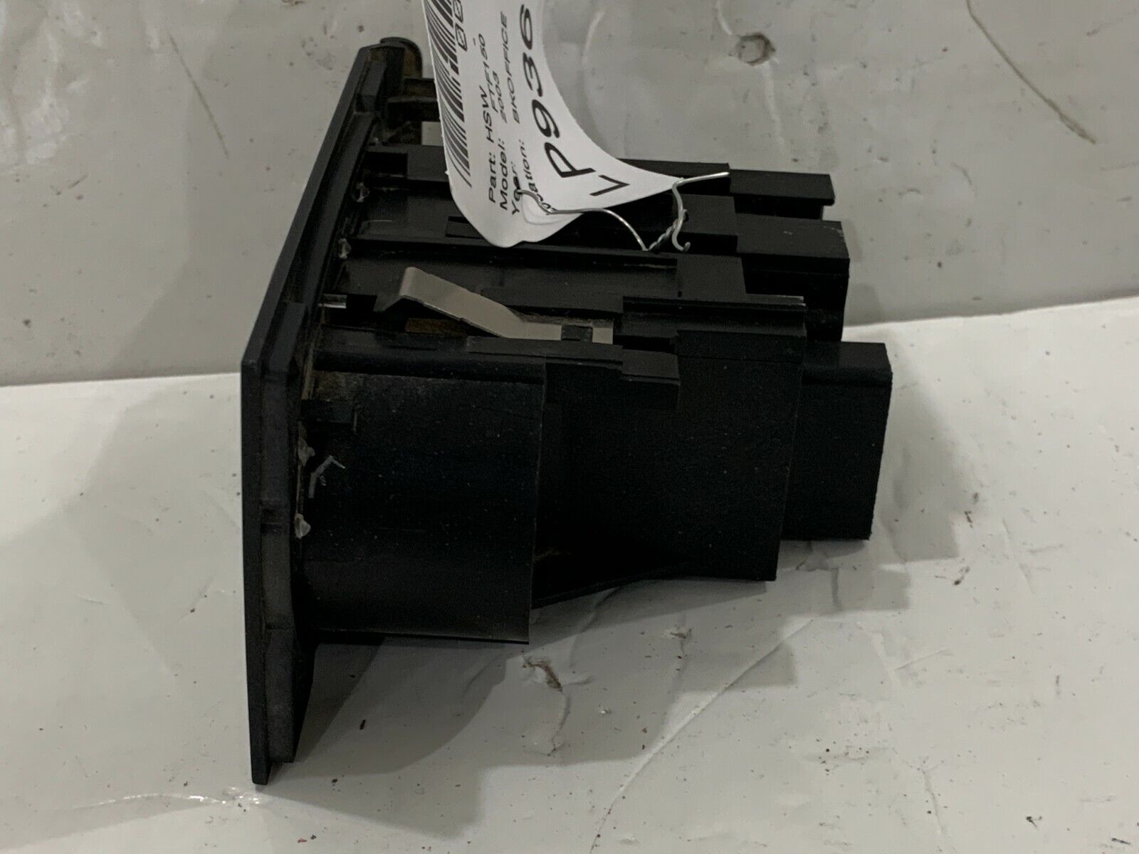 2001-2003 FORD F-150 Headlight W/ Fog Light Switch OEM