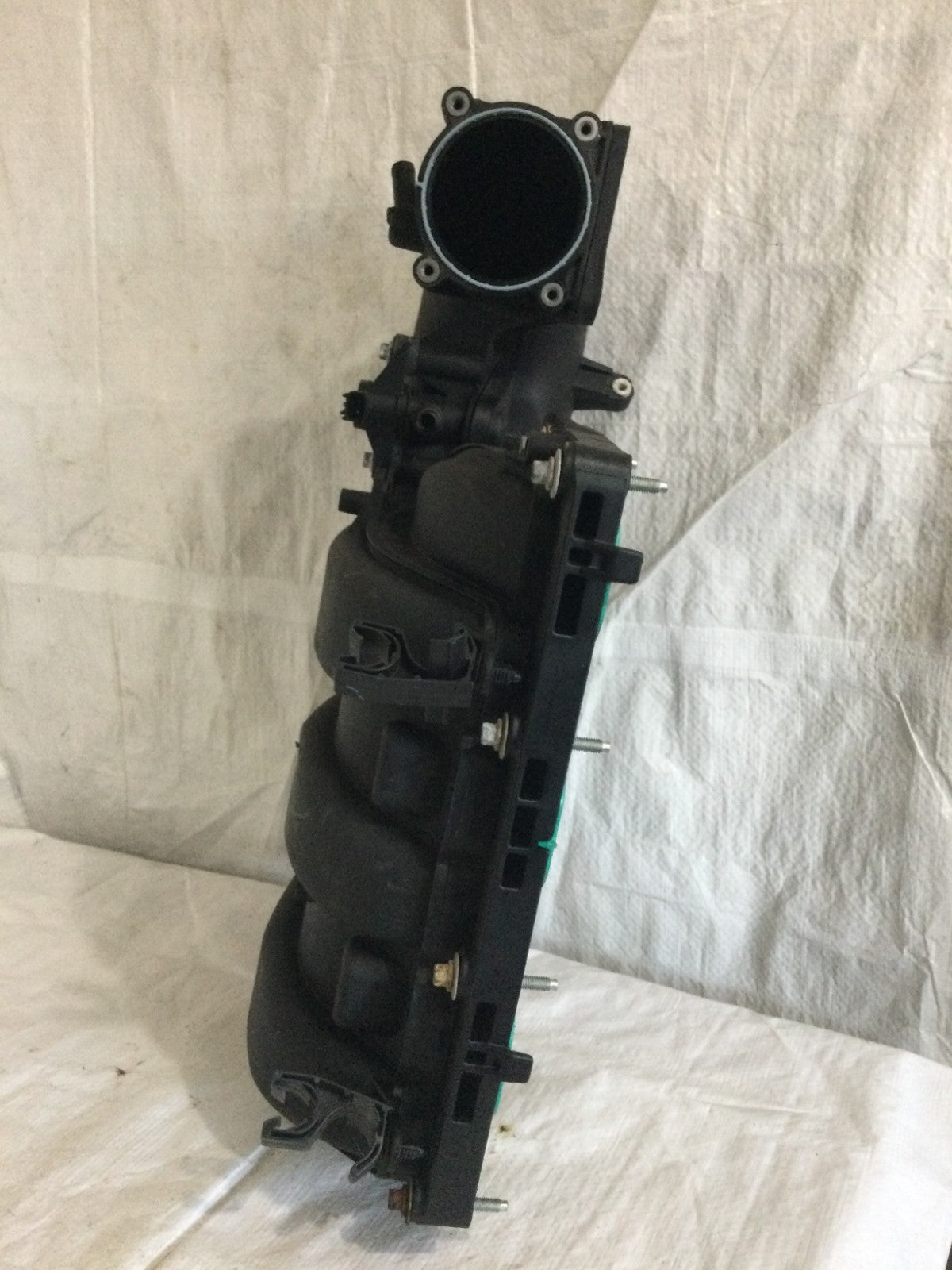 2017 Ford Explorer 3.7L Upper Intake Manifold OEM MARKED SCRATCHES