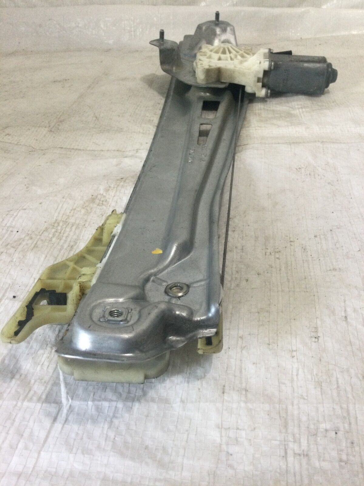 2017 Ford Explorer Rear Right Window Regulator W/ Motor OEM 923548101