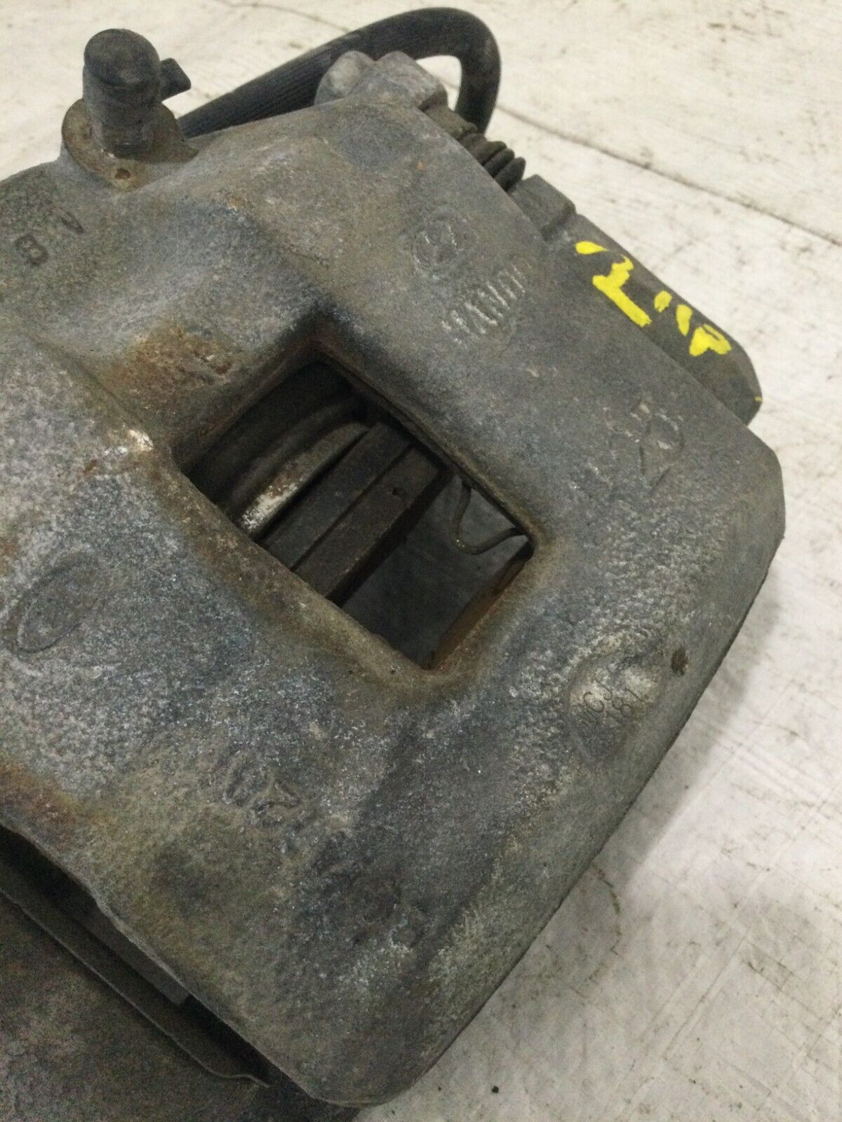2017 Hyundai Elantra Sedan Left Front Brake Caliper Korea Built OEM