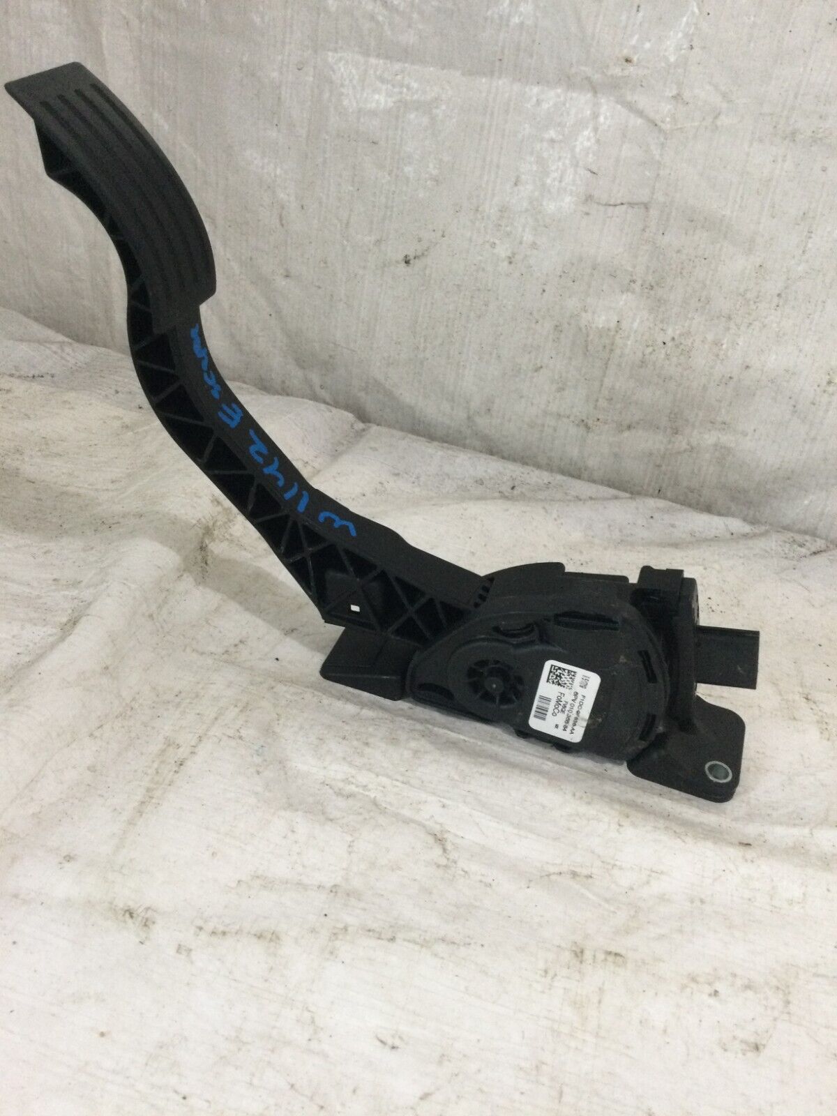 2017 Ford Escape Accelerator Gas Pedal  F1DC-9F836-AA OEM