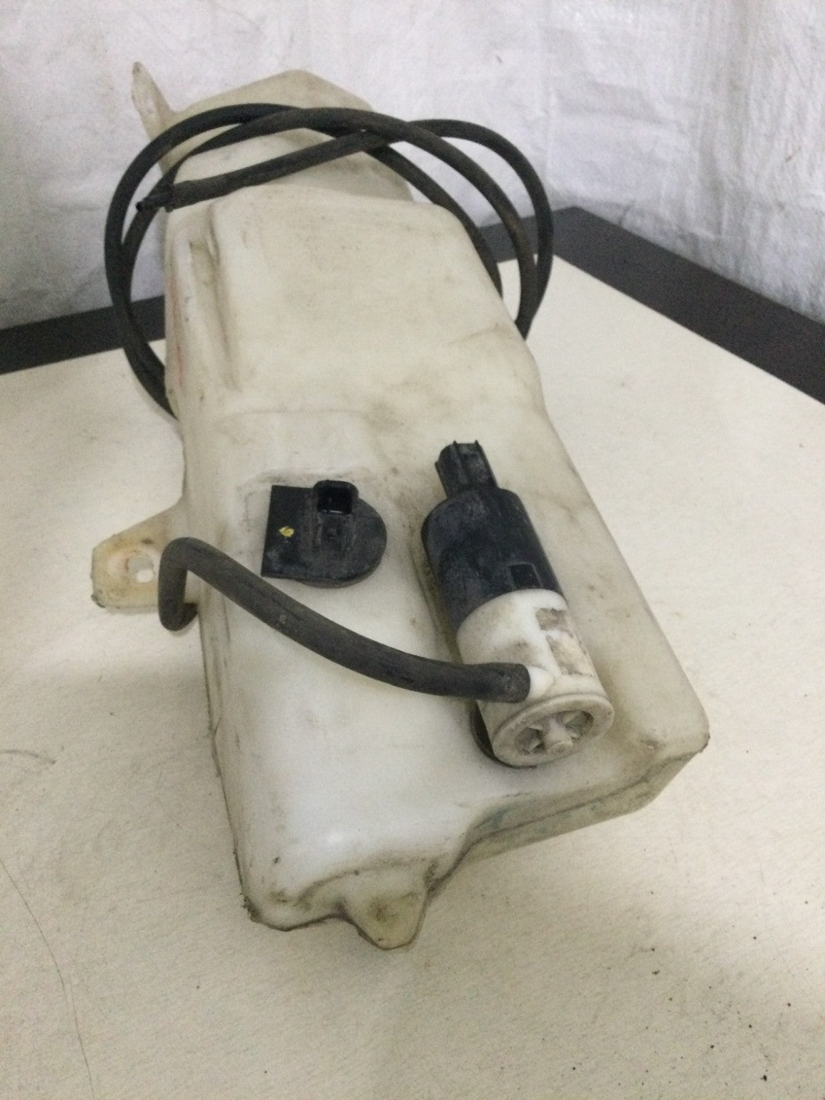 2003-2007 Dodge Ram 2500 Windshield Washer Reservoir Tank OEM 55077349AG
