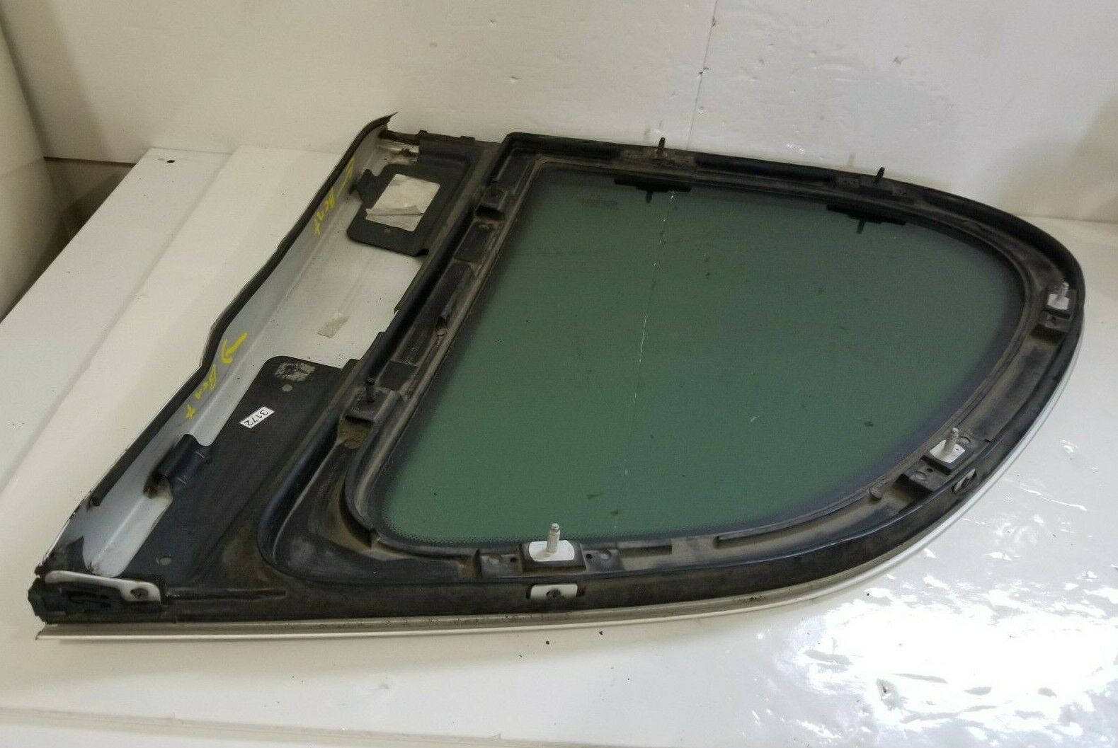 2005 Porsche Cayenne Quarter Window Glass Left Driver Side Tinted OEM LH