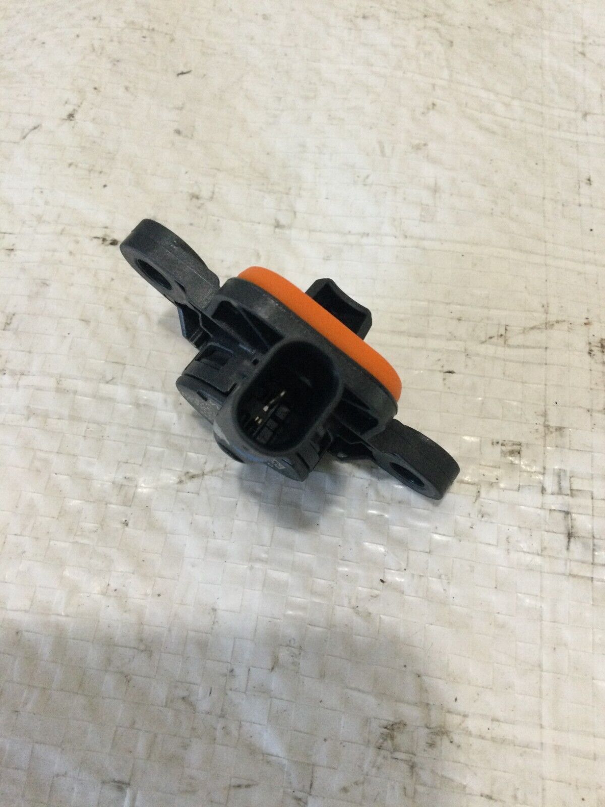 2019 RAM 1500 SRS   Front Left Driver Side Door Pressure Sensor  OEM