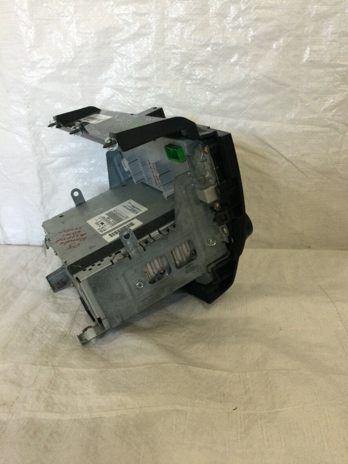 2003 Honda Accord AM FM 6 Disc CD Changer Player OEM