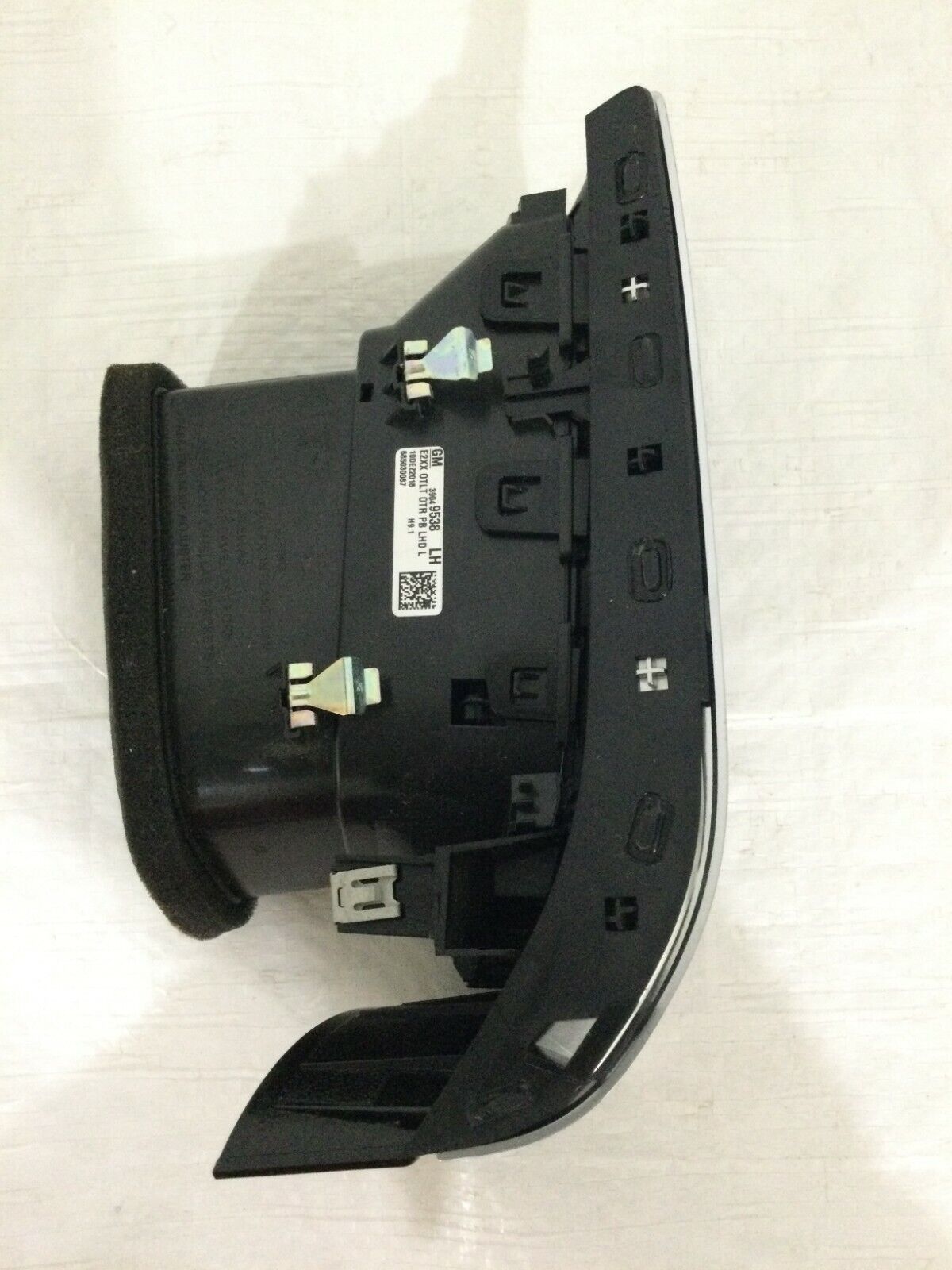 2019 Buick Regal Sportback Preferred II Dash Air Vent Left Side LH 39049538 OEM