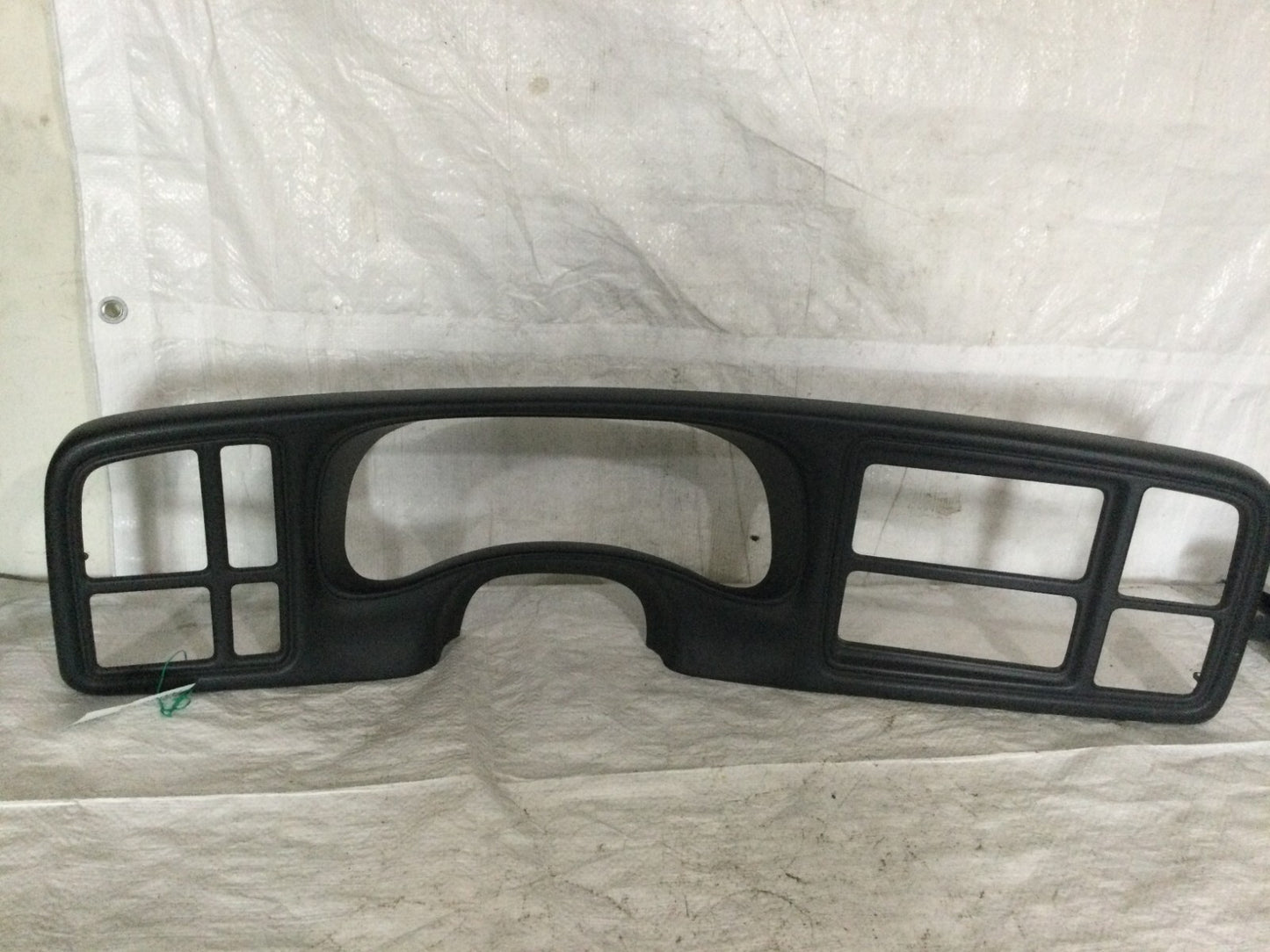 2001 Chevrolet Silverado 2500 Cluster Dash Trim Radio Bezel OEM