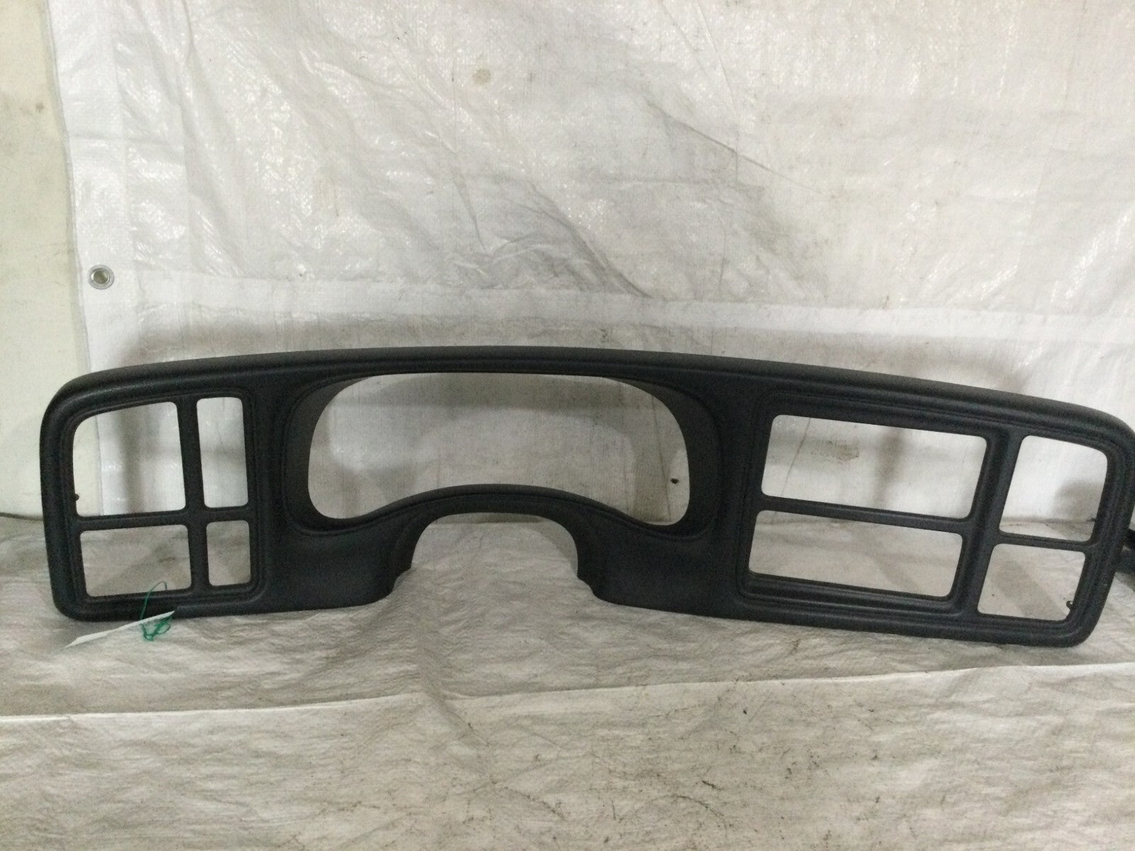 2001 Chevrolet Silverado 2500 Cluster Dash Trim Radio Bezel OEM