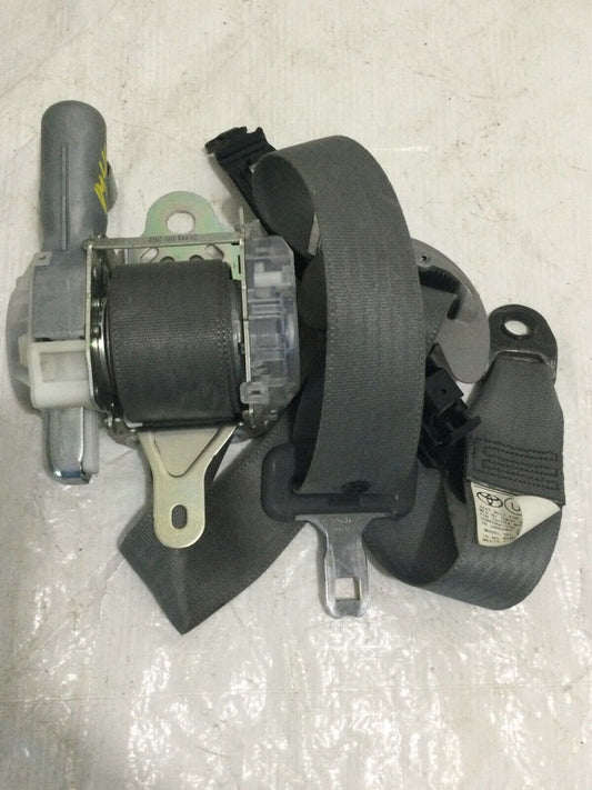 2009 Toyota Prius Driver Front Right Passenger Seat Belt OEM
