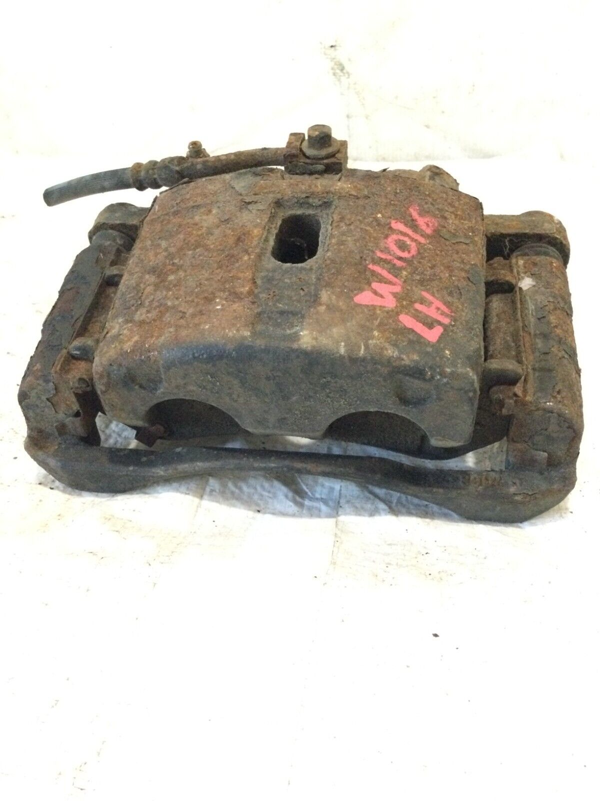 2005 Chevrolet  Silverado 1500 Rear  Left Brake  Caliper 18025700 OEM