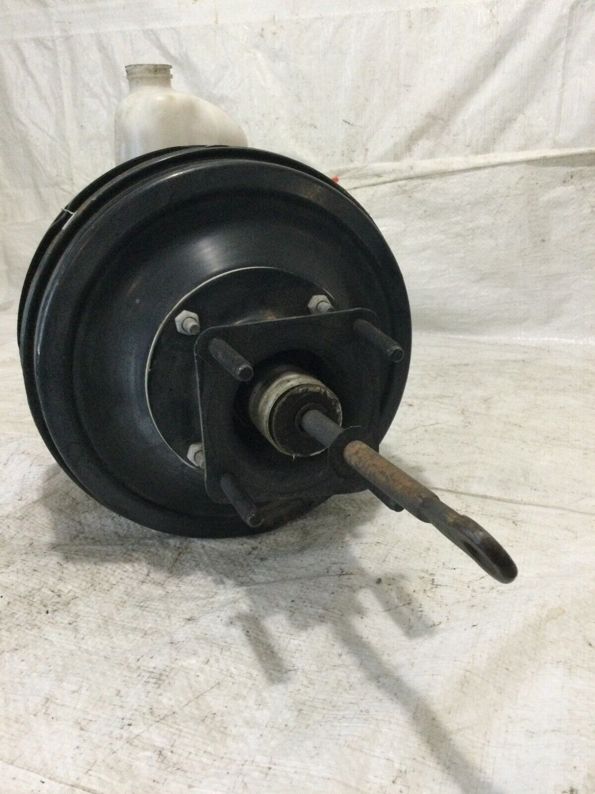 2005 Dodge Ram 2500  Power Brake Booster W/ Reservoir OEM