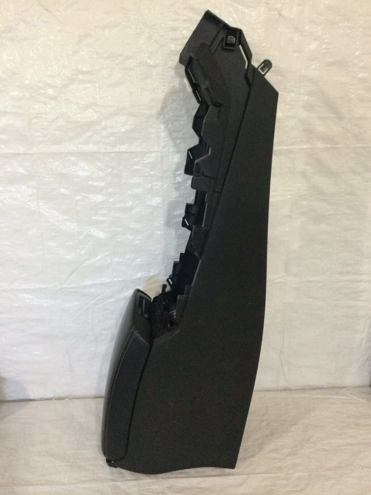 2017 Infiniti Q50S Leather Center Console Armrest Assembly OEM