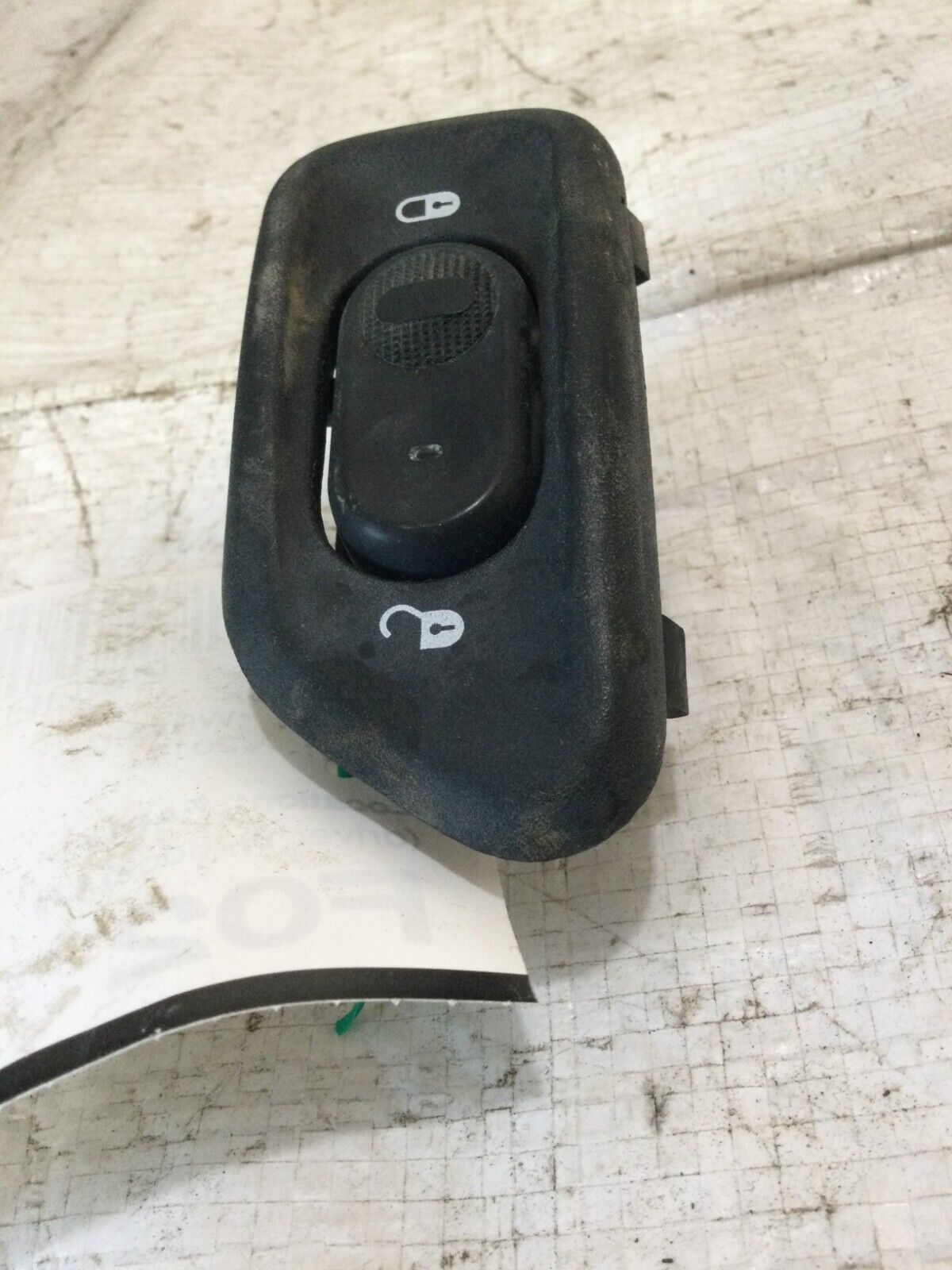 2017 Jeep Wrangler Front  Driver Left Door Master Power Switch 04671623AA OEM