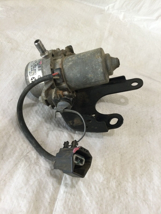 2013-2015 Dodge Journey Power Brake Vacuum Pump OEM 3.6L 04581486AA