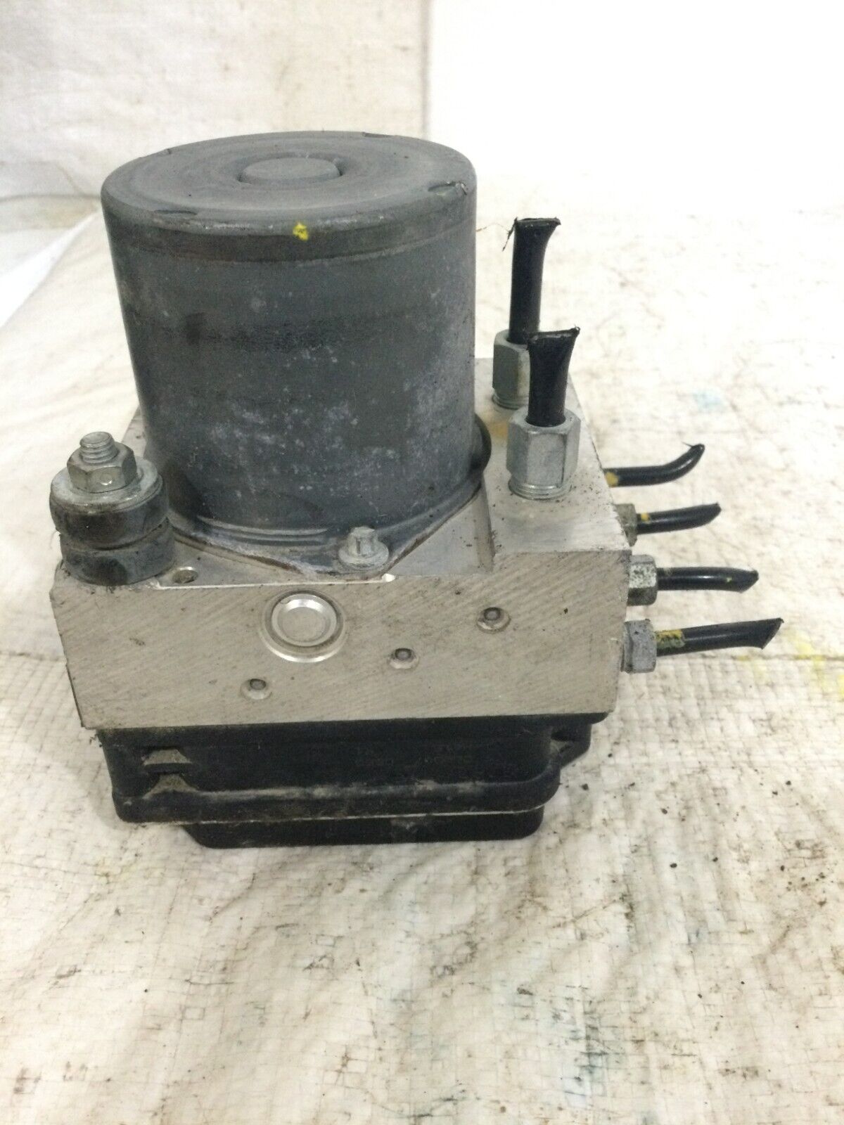 2007-2008 Infiniti G35 ABS Pump Control OEM 47660JK11A Module