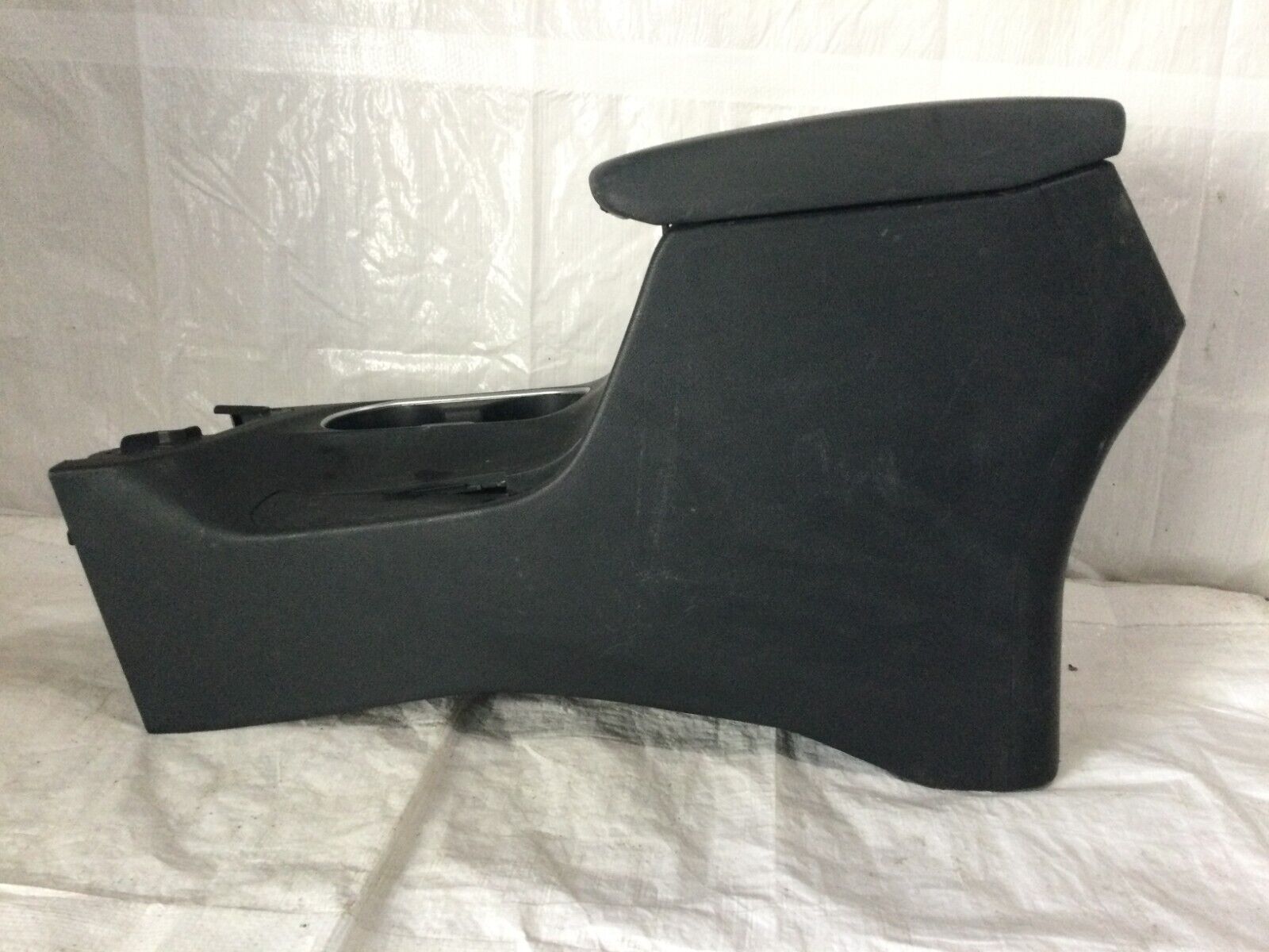 2017 Hyundai Elantra Front Center Console LID W/ Armrest OEM