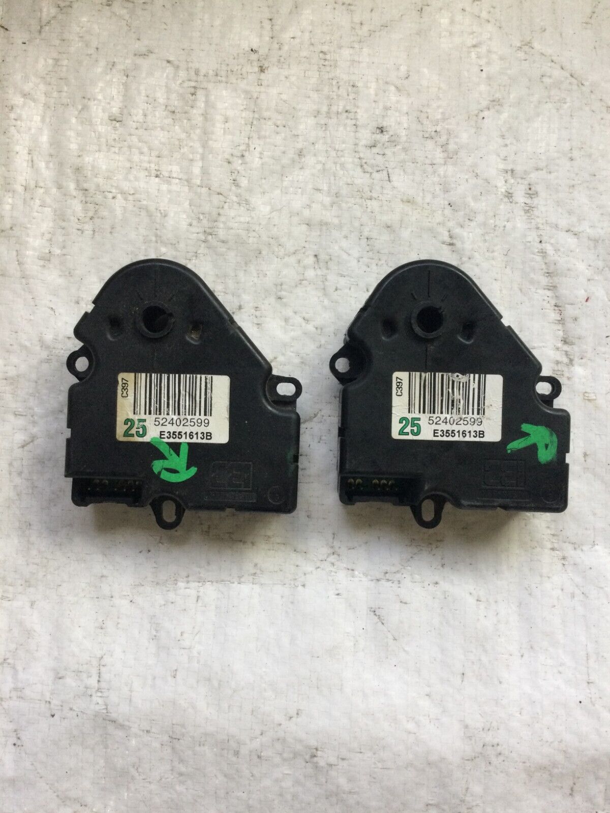 2006 Cadillac Escalade ESV HVAC Blend Door Actuator 52402599 OEM