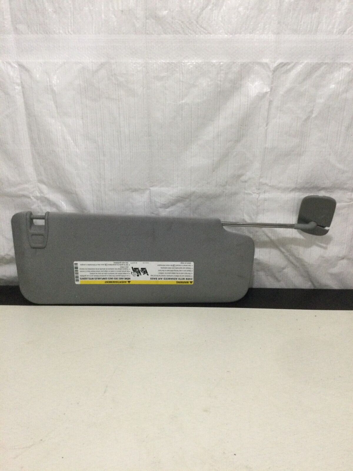 2018 Chevrolet Silverado 1500 Left Driver Illuminated Sun Visor OEM LH