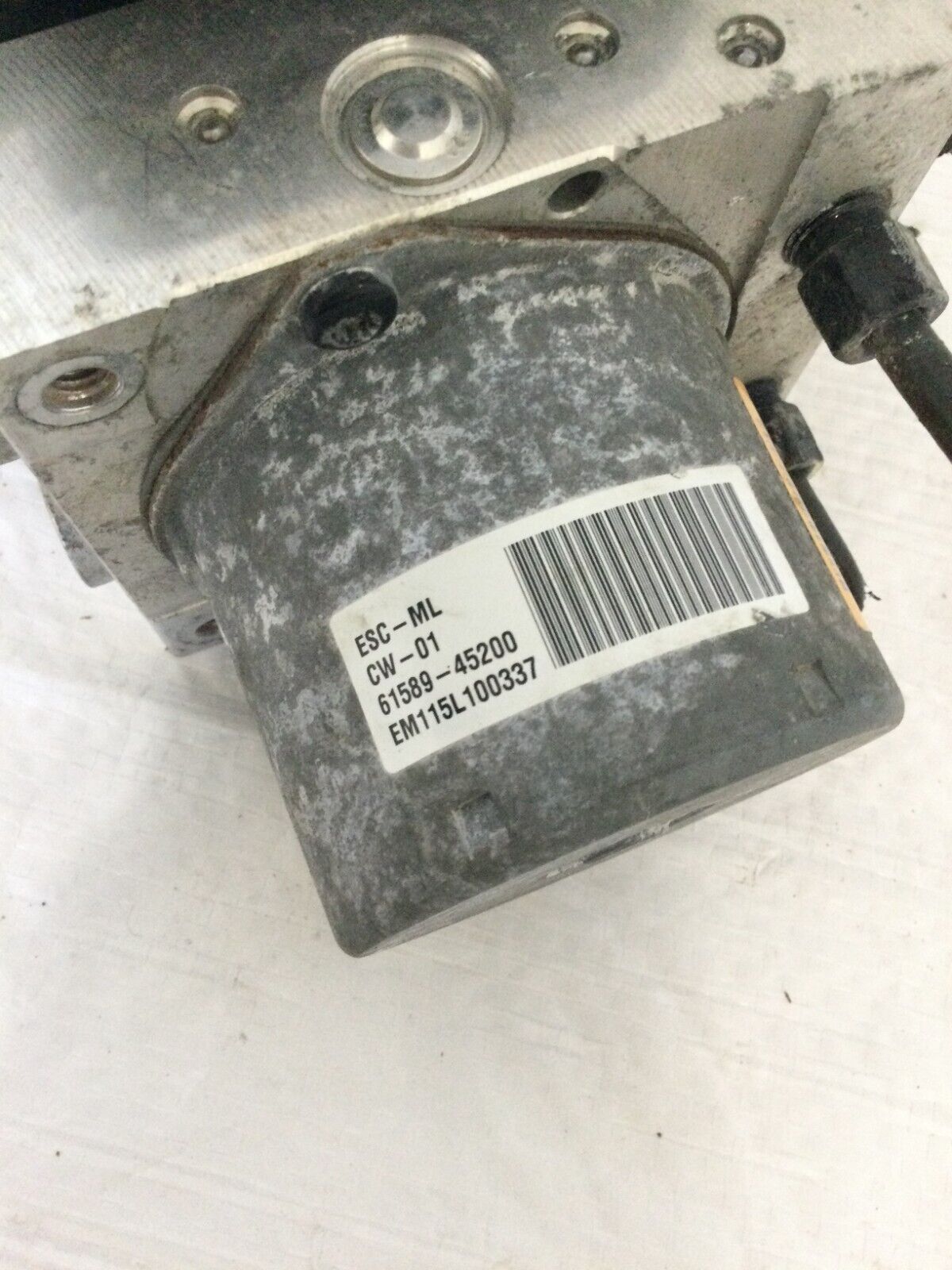 2016-2017 Hyundai Elantra GT Abs Pump Control Module 58900-A5230 OEM