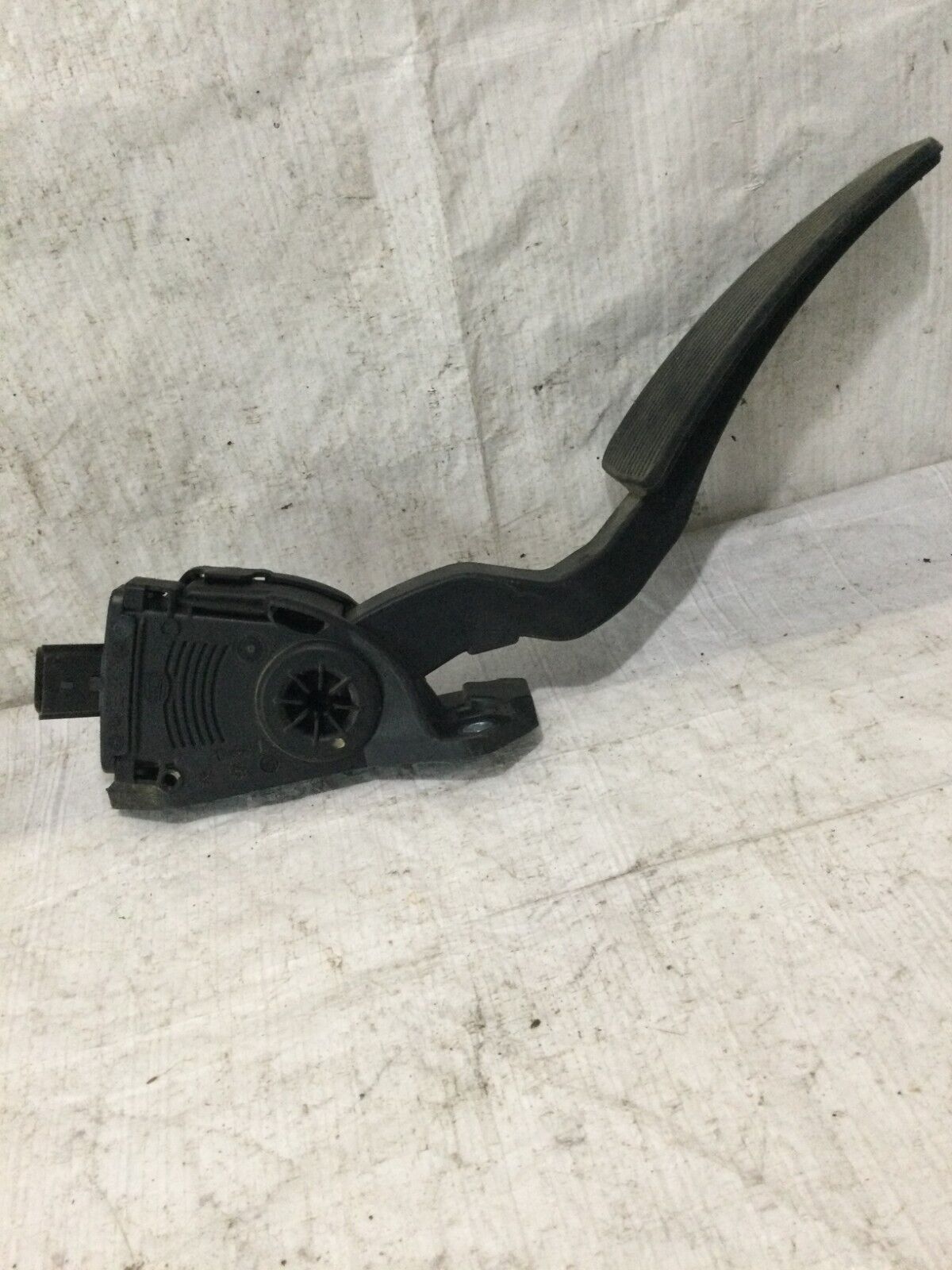 2018 RAM 1500 Accelerator Gas Pedal 68043161AD OEM