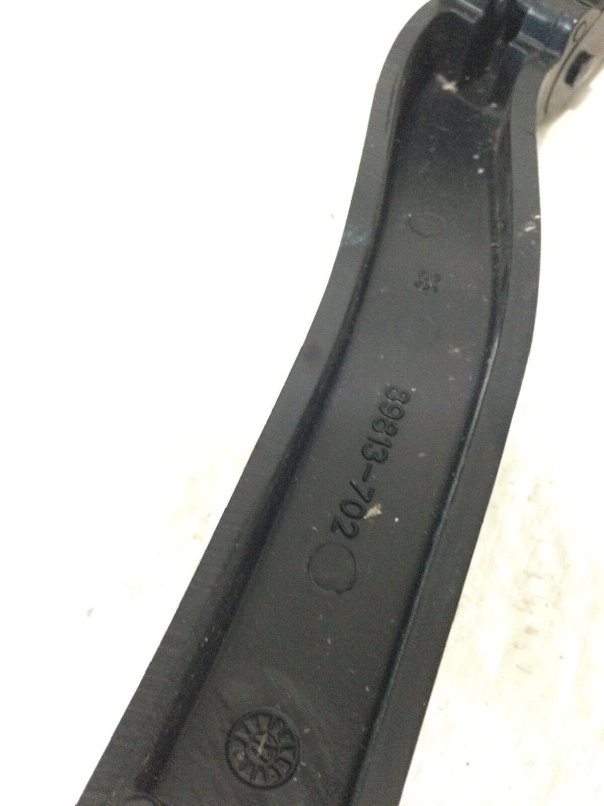 2017 Ram 1500 Right Left Side Wiper Arm Set  89813-702 OEM