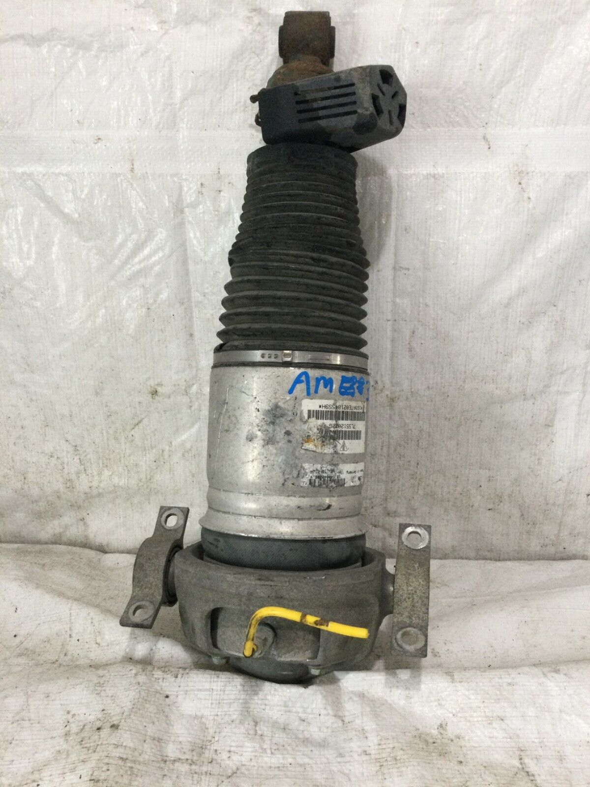 2003-2006 Porsche Cayenne Turbo Right Rear Shock Strut Absorber 7L5512022G OEM