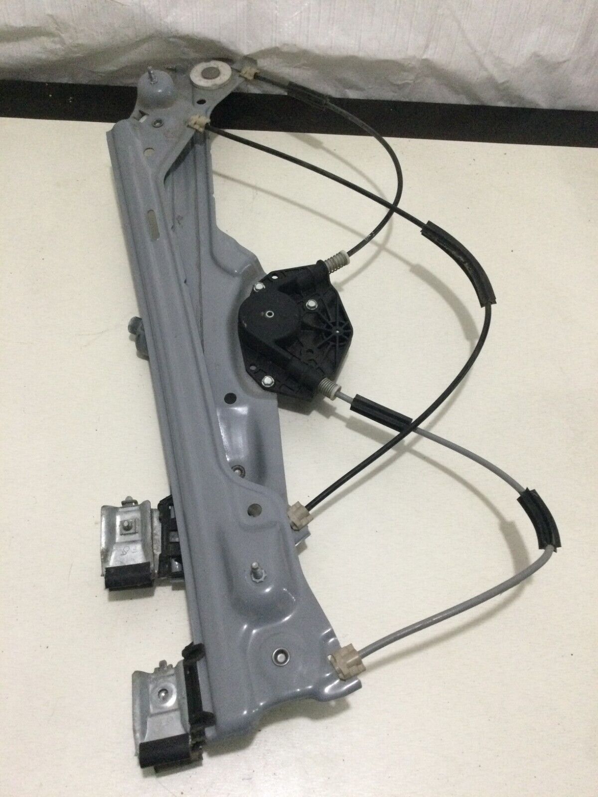 2018 Chevrolet Silverado 1500 Front Right Window Regulator Motor OEM