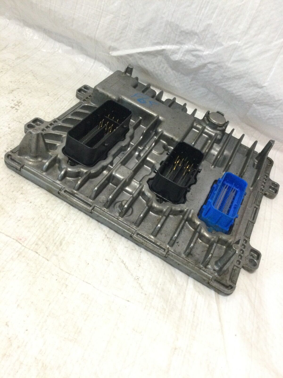 2019-2022 GMC Sierra 3500HD ECU ECM Engine Computer Control Module OEM 12714968