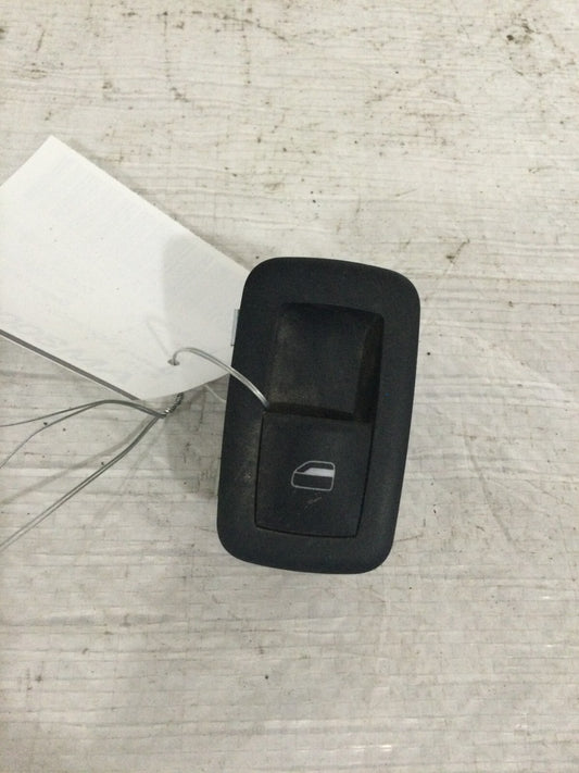 2013 Dodge Ram 1500 Left Or Right Side Rear Window Switch 68080842AA OEM