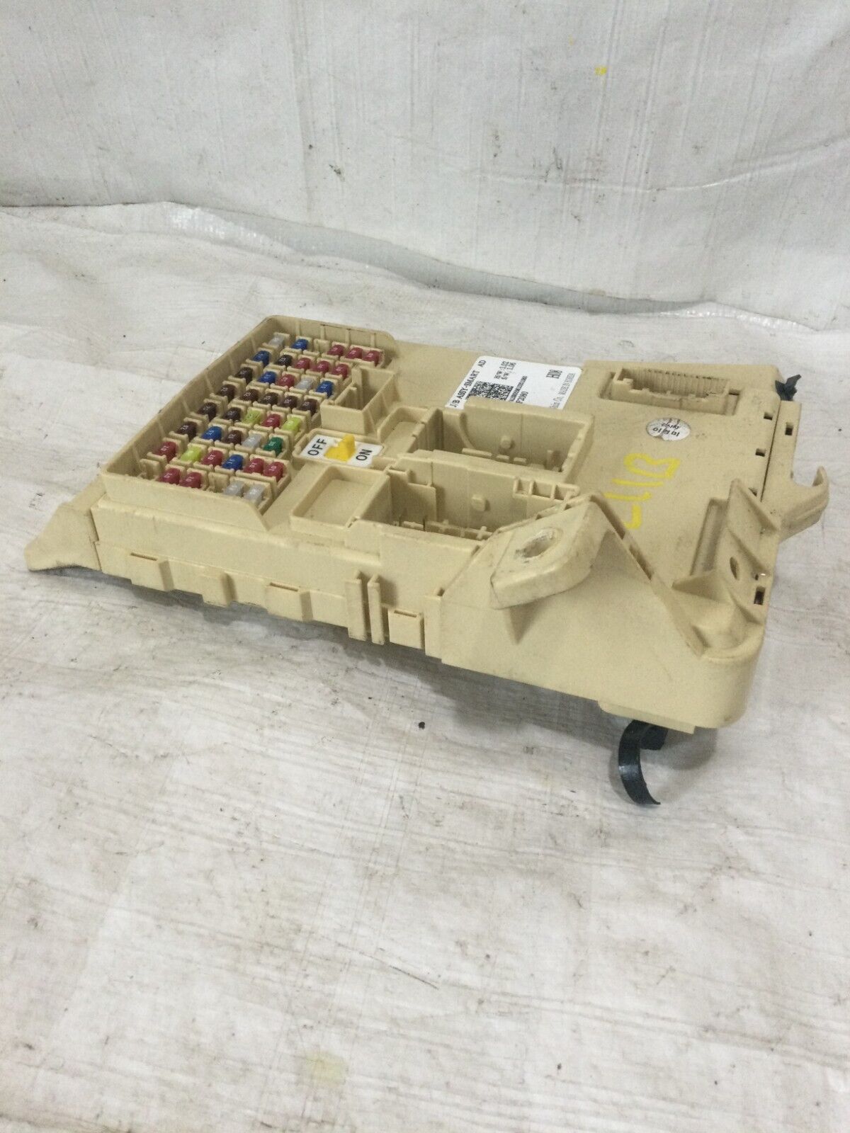 2017 Hyundai Elantra  Cabin Fuse Box  91950-F2080 OEM